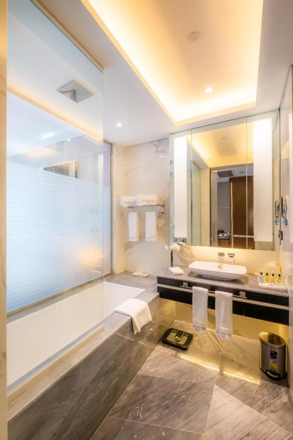 Shower in VIP Hotel Doha Qatar