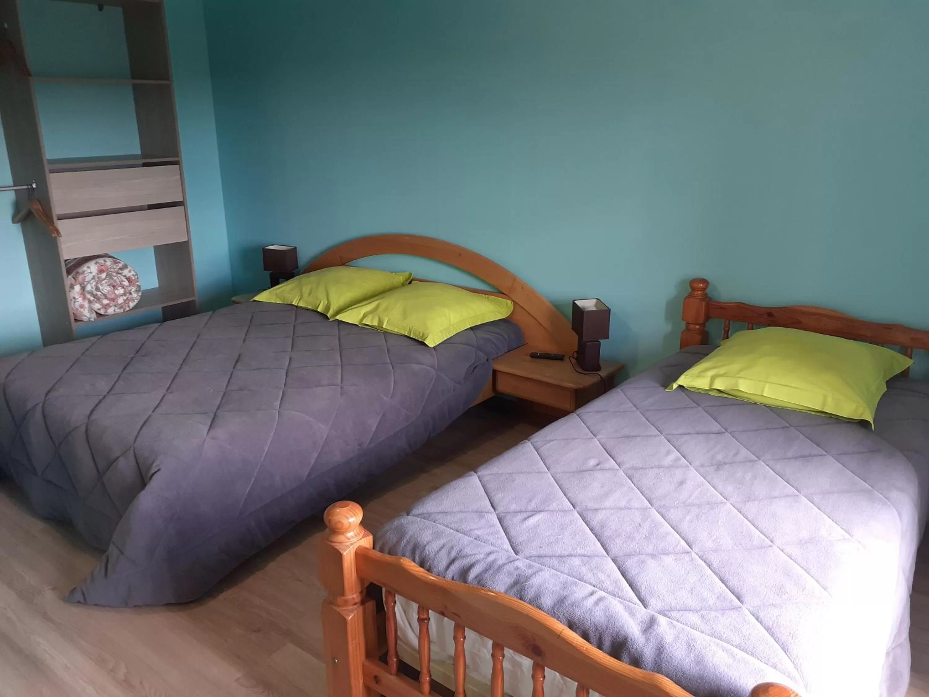 Photo of the whole room in L Etoile d'Argent