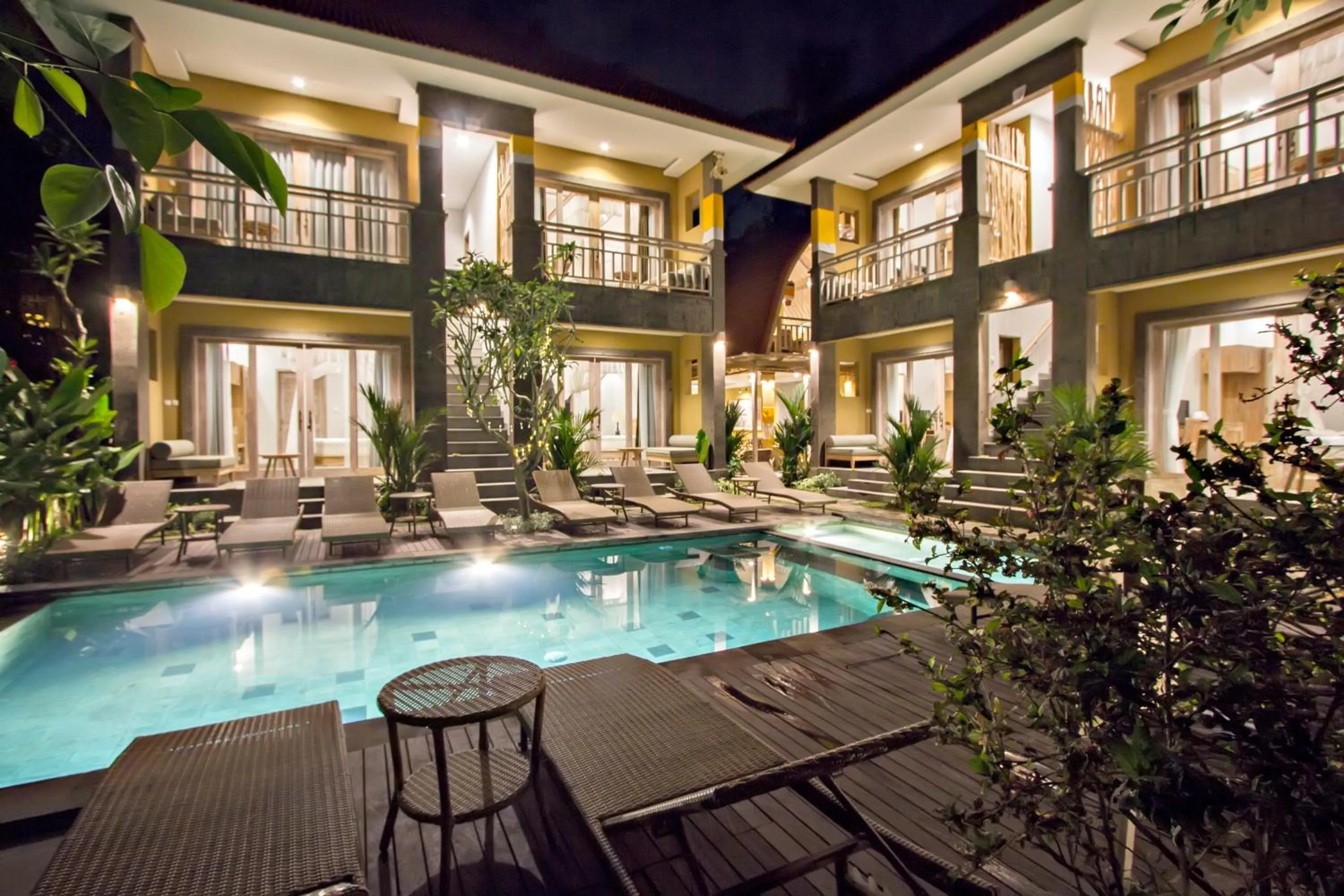 Property building in Ubad Retreat