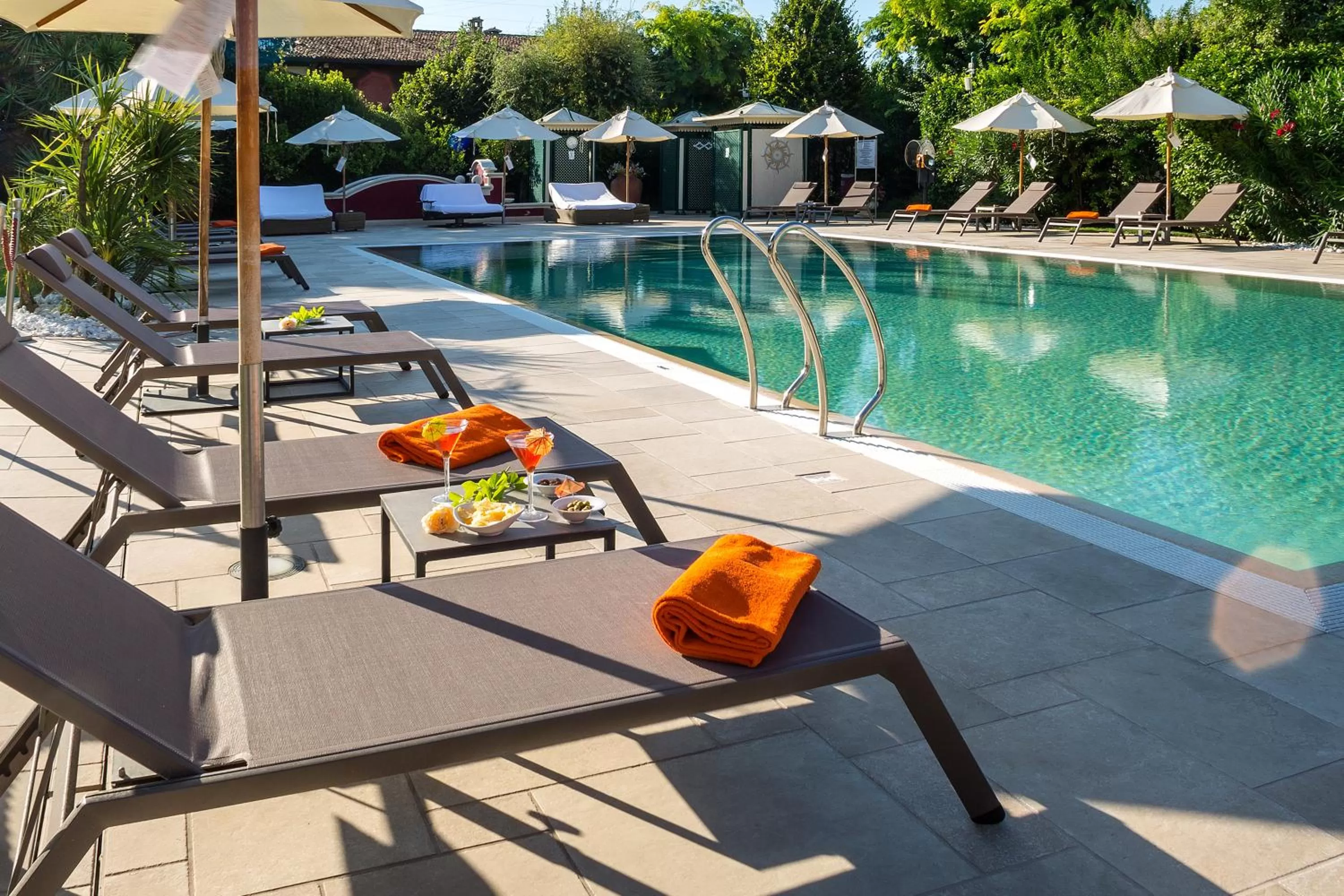 Vip's Motel Luxury Accommodation & Spa