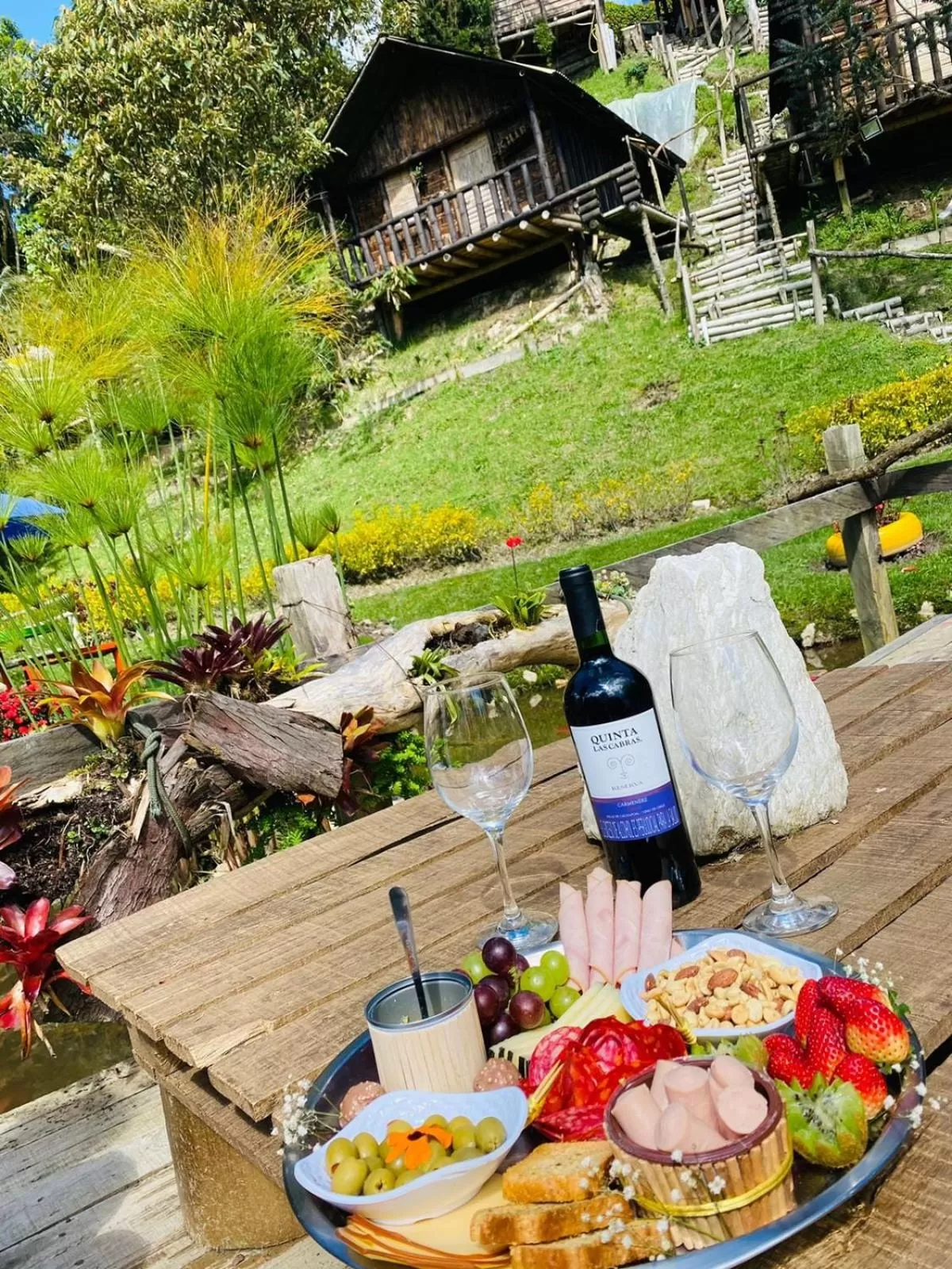 Restaurant/places to eat in Cabañas Rústicas El Viejo Tambo By Rotamundos