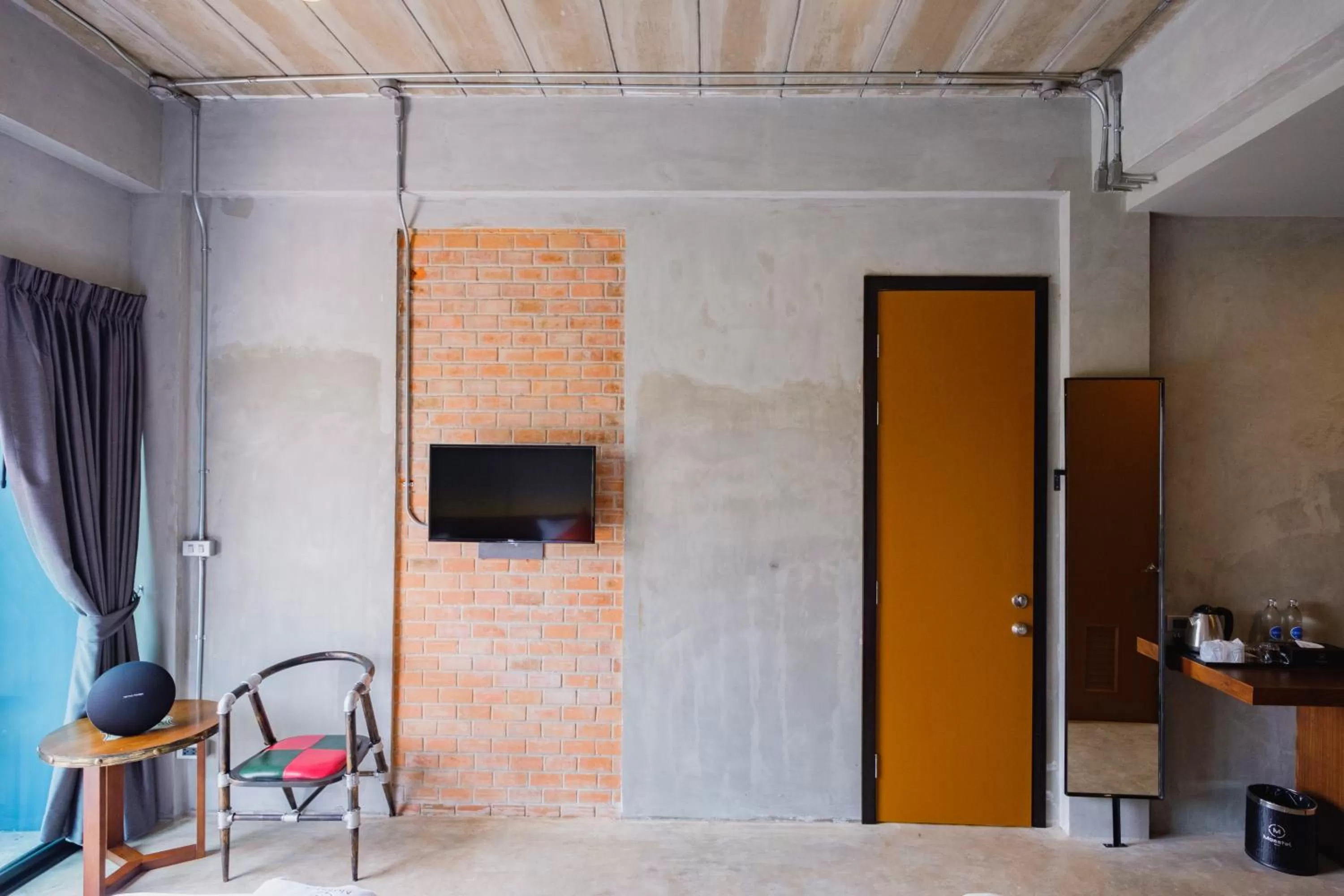 Communal lounge/ TV room in Mosstel