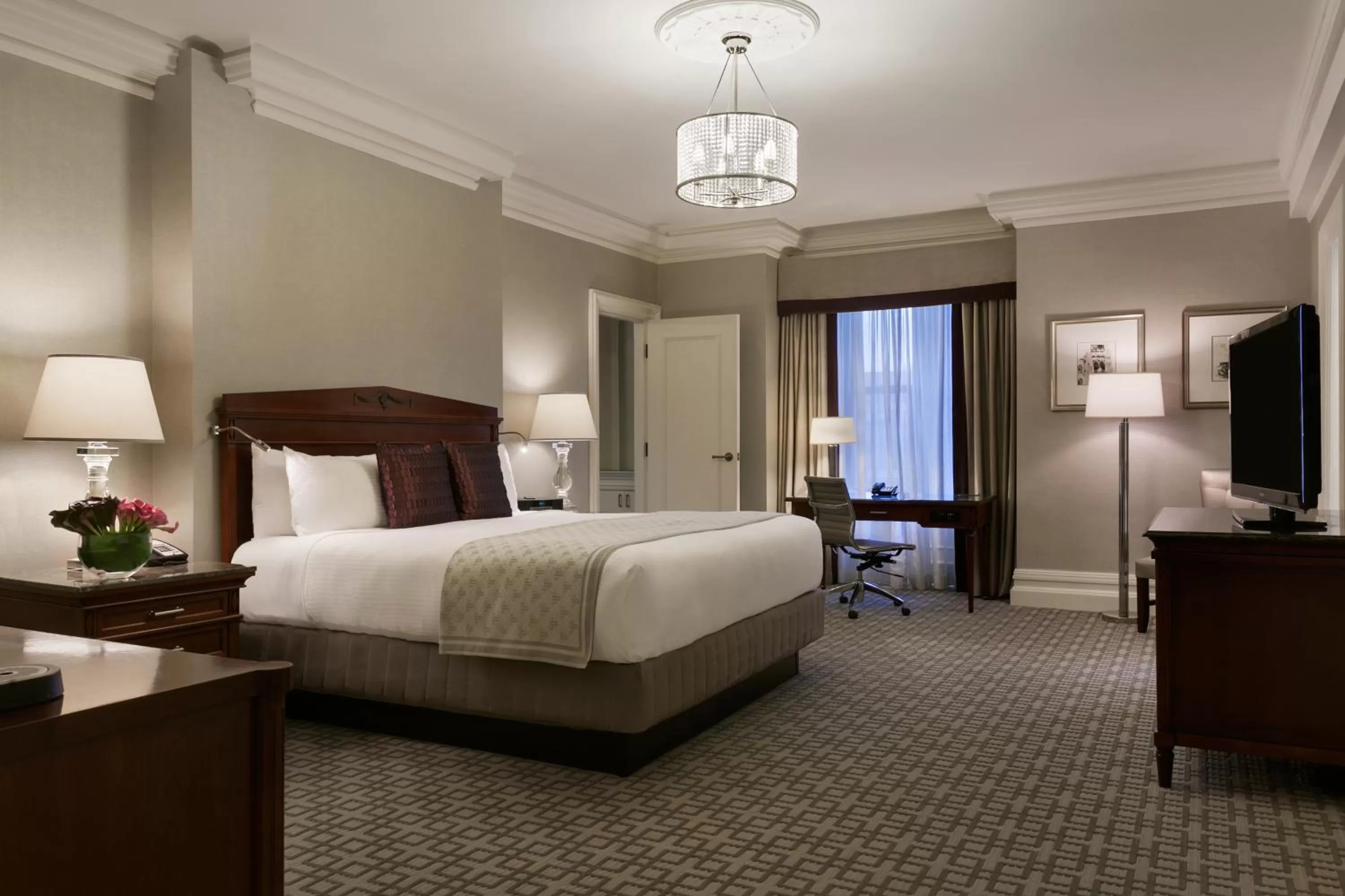 Bedroom, Bed in Fairmont Copley Plaza