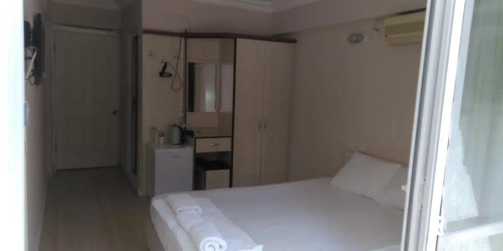 Standard Single Room with Mountain View - single occupancy in Selina Hotel Standard Single Room with Mountain View - single occupancy in Selina Hotel