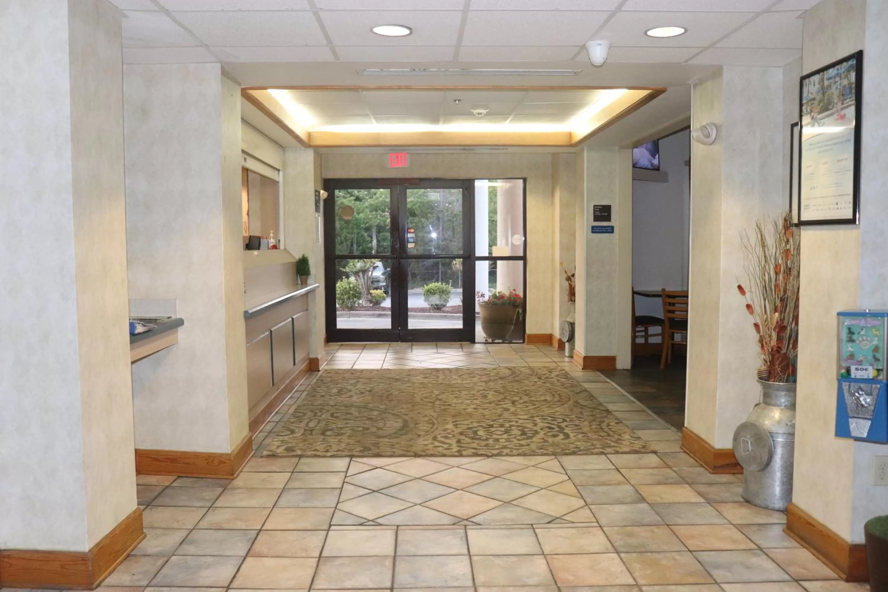 Lobby or reception in Howard Johnson by Wyndham Tifton GA I-75