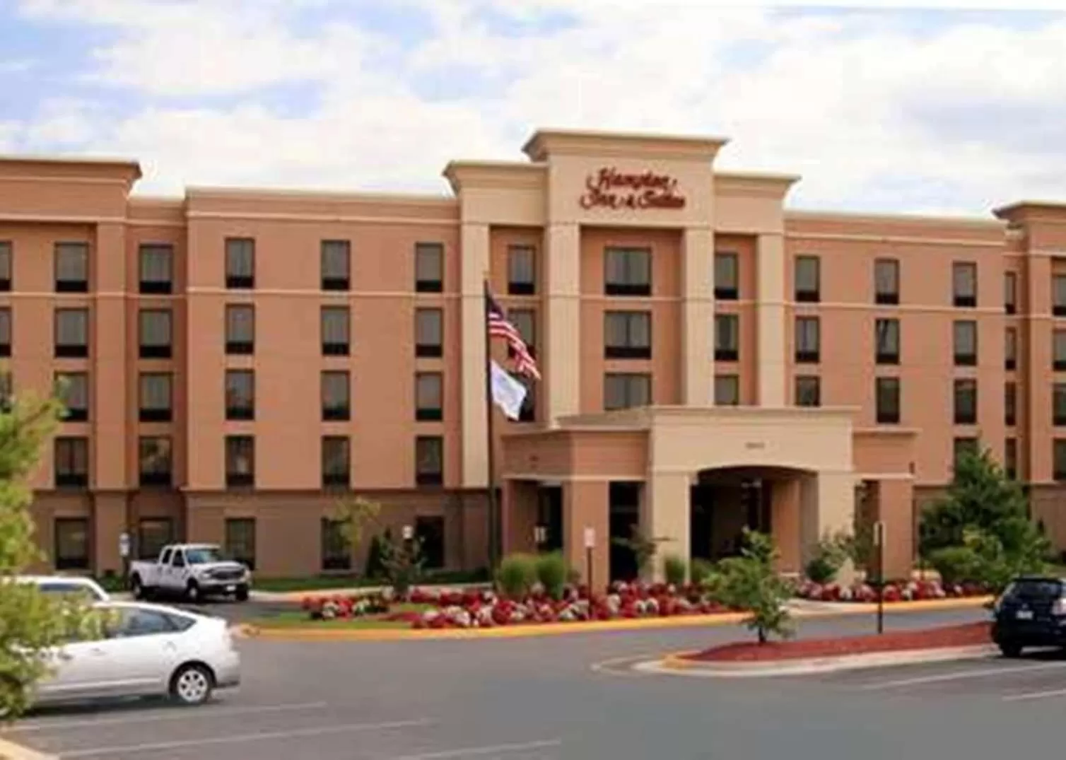 Property building in Hampton Inn and Suites Fredericksburg South