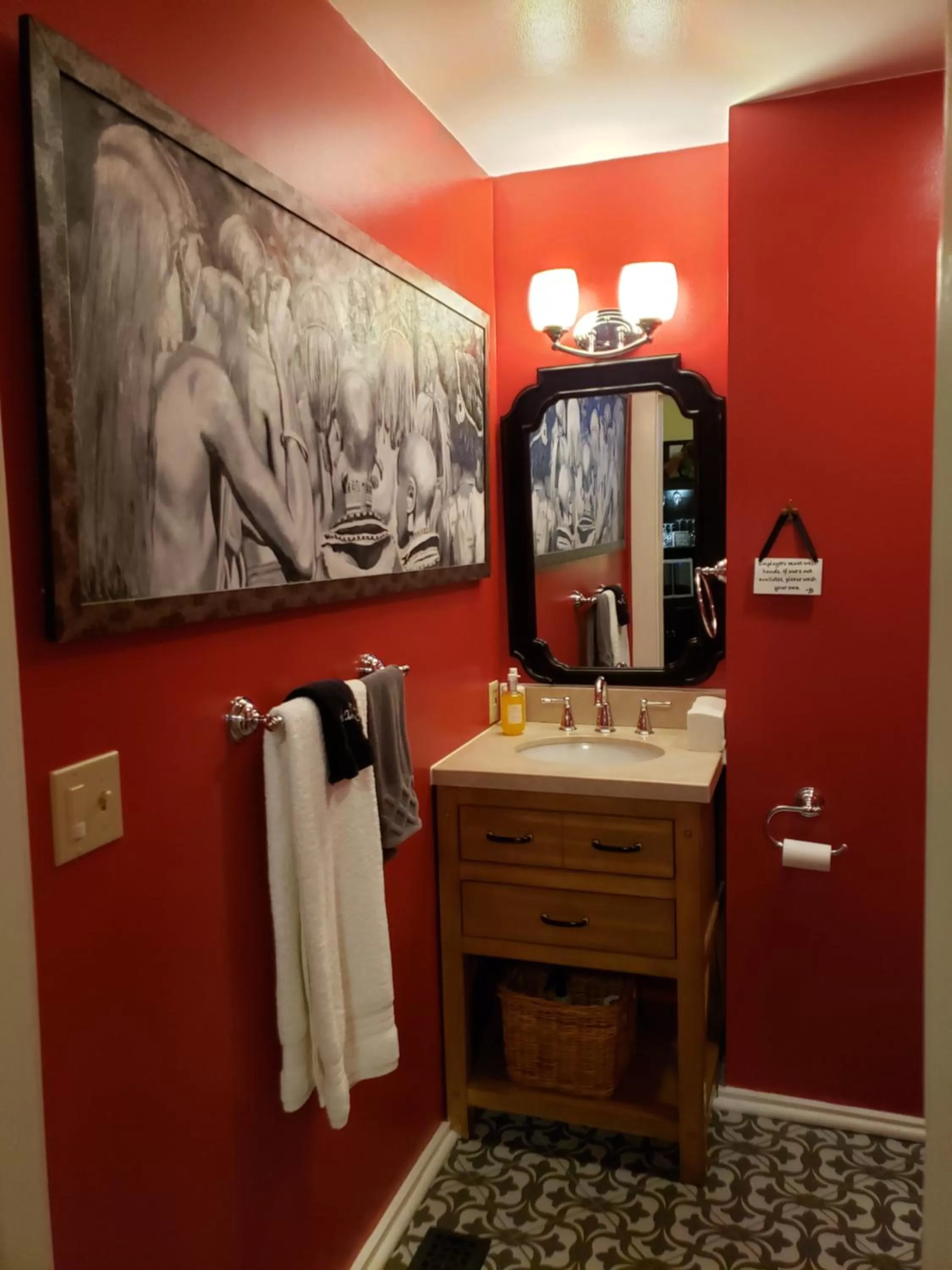 Bathroom in Bayberry Inn B&B and Oregon Wellness Retreat