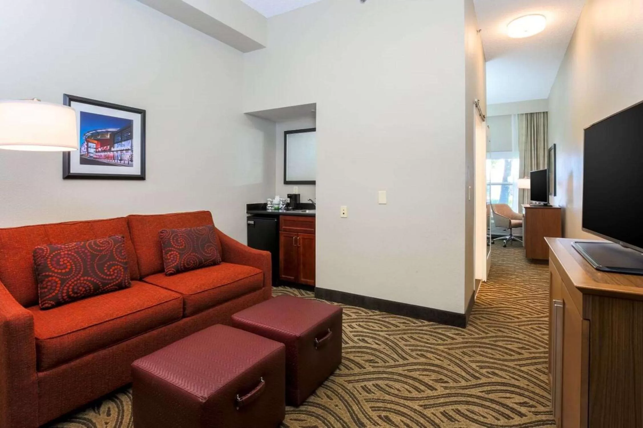 Living room in Hampton Inn Memphis-Southwind