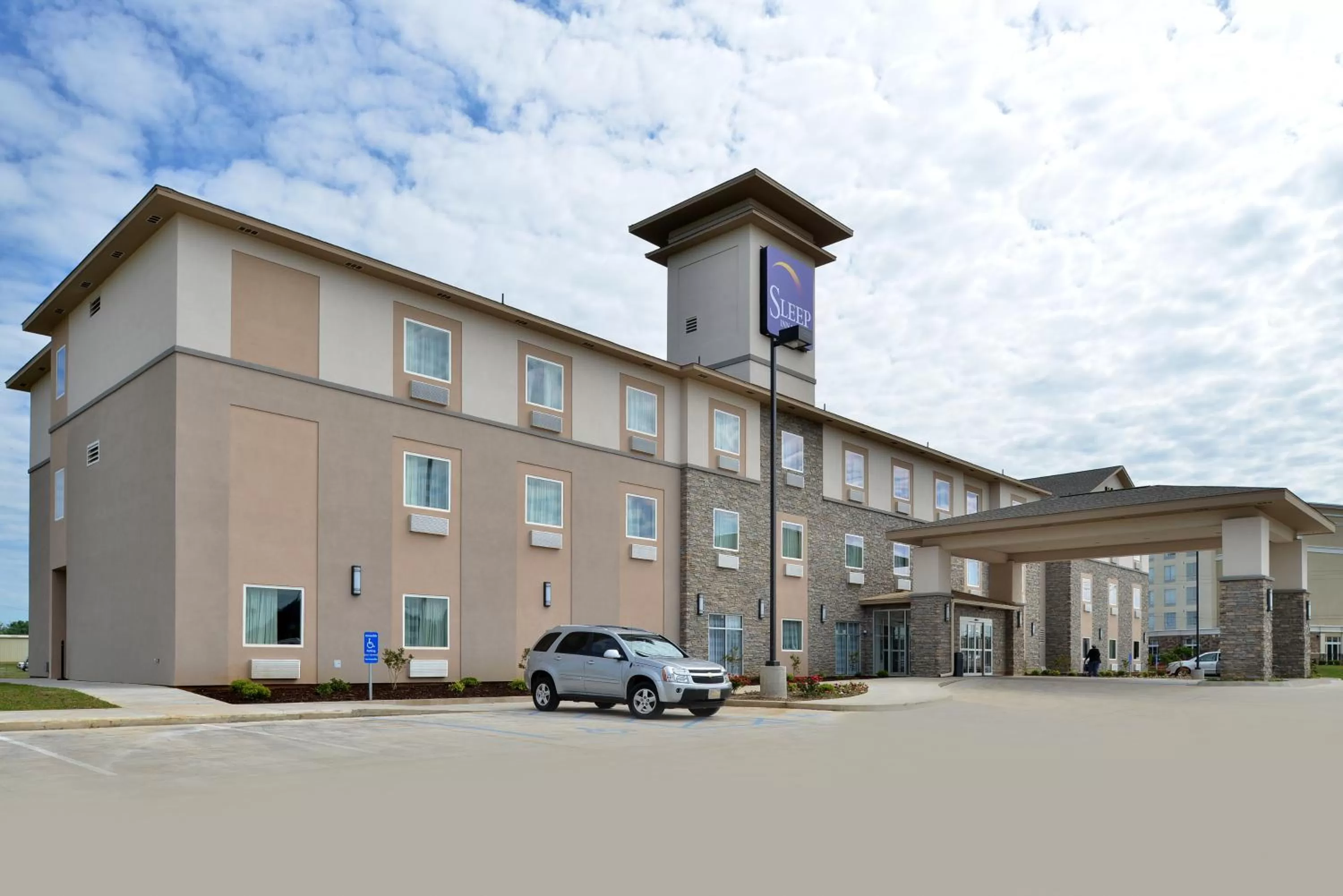 Facade/entrance in Sleep Inn & Suites Meridian - Bonita Lakes