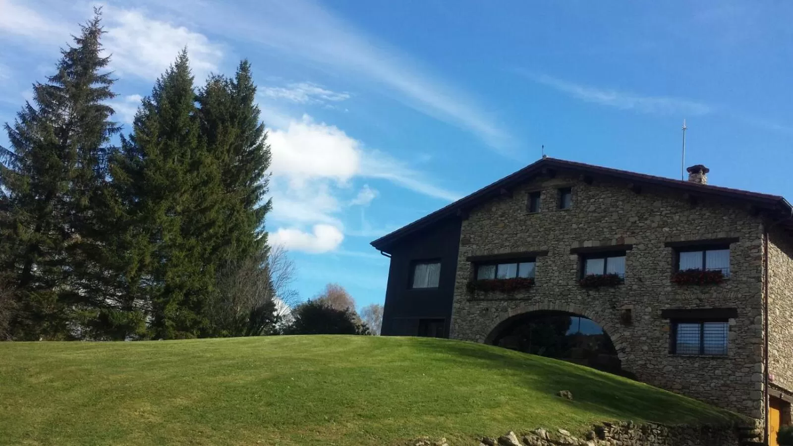 Property building in Hotelet Del Bac