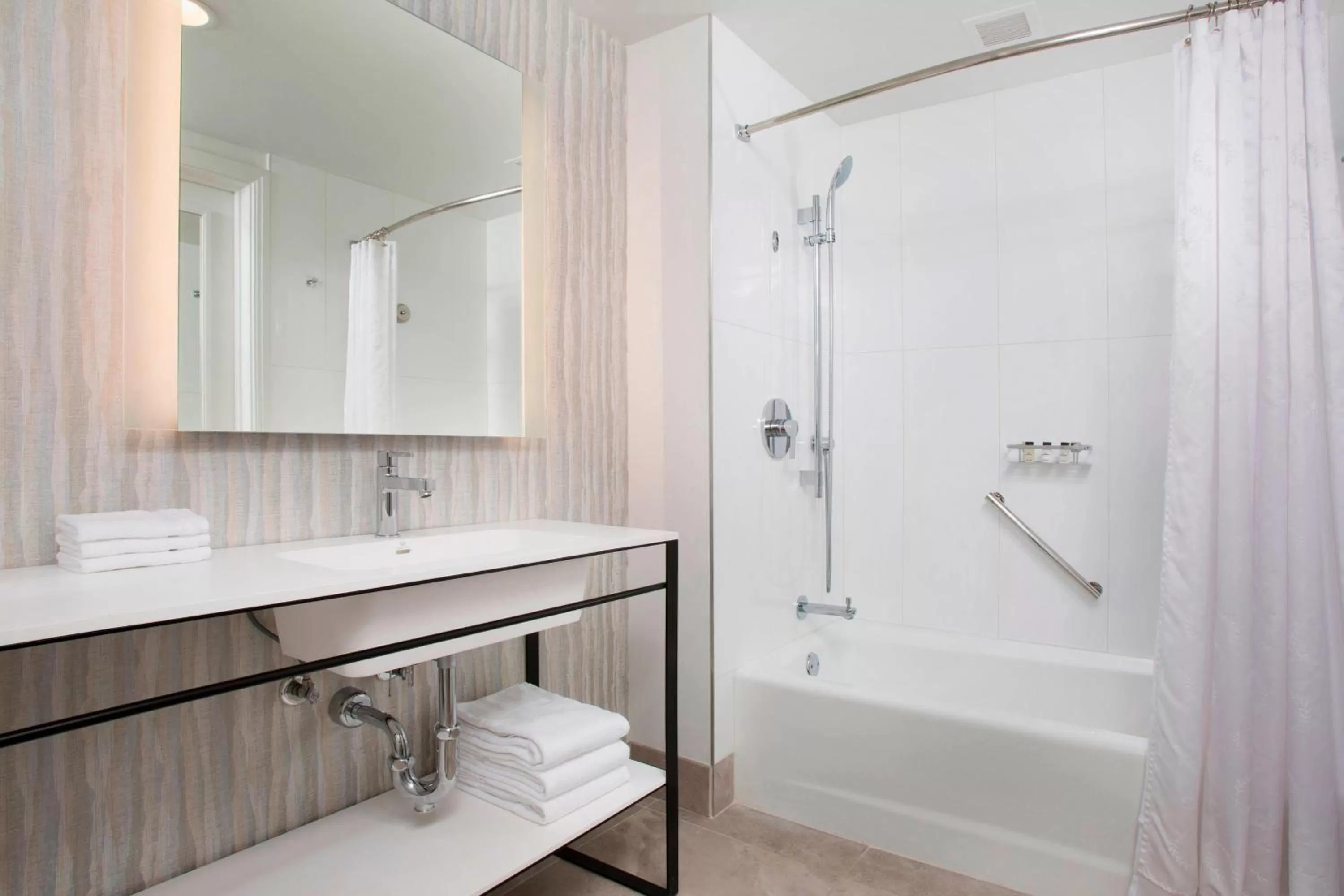 Bathroom in Sheraton Maui Resort & Spa