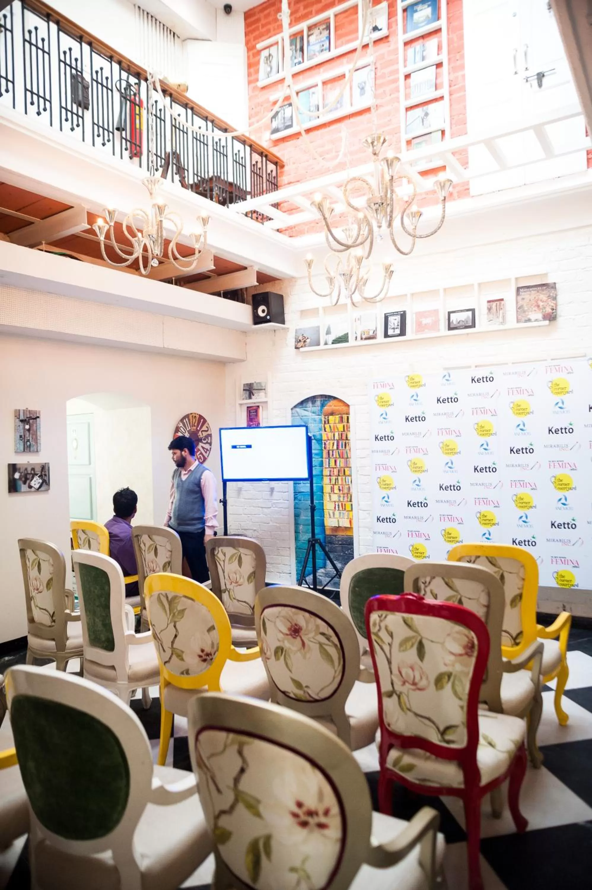 Business facilities in The Corner Courtyard