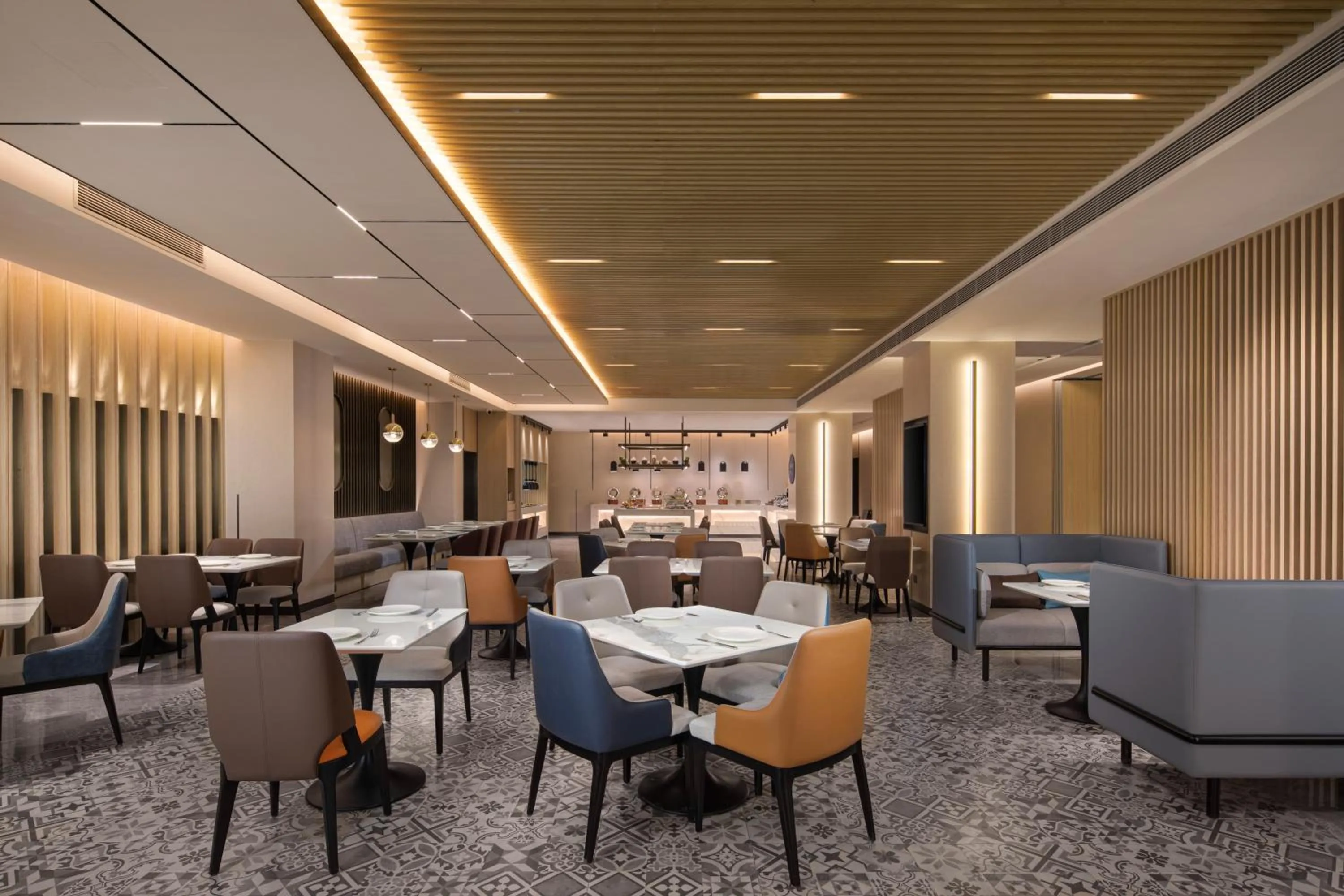 Restaurant/places to eat in Holiday Inn Express Beijing Yizhuang Center by IHG