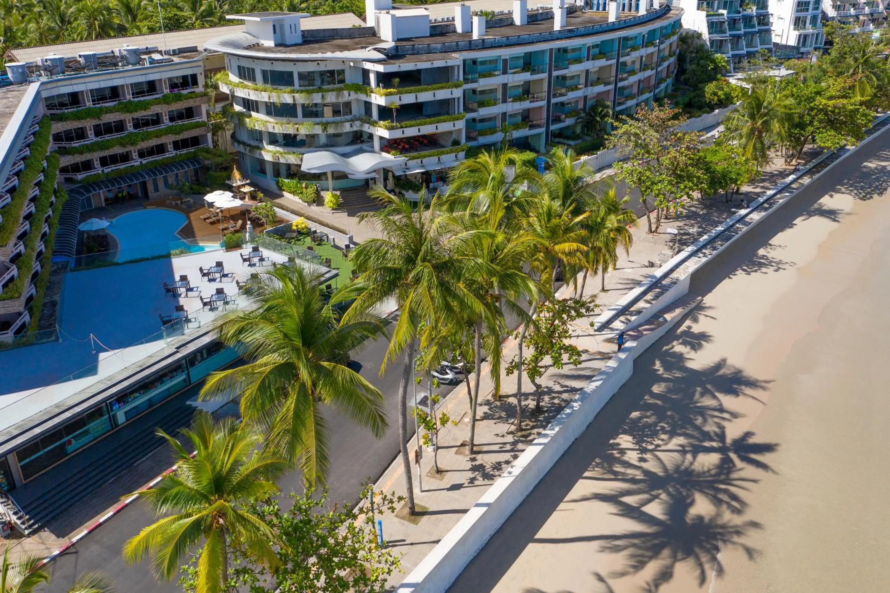 Pool view in Homm Bliss Southbeach Patong