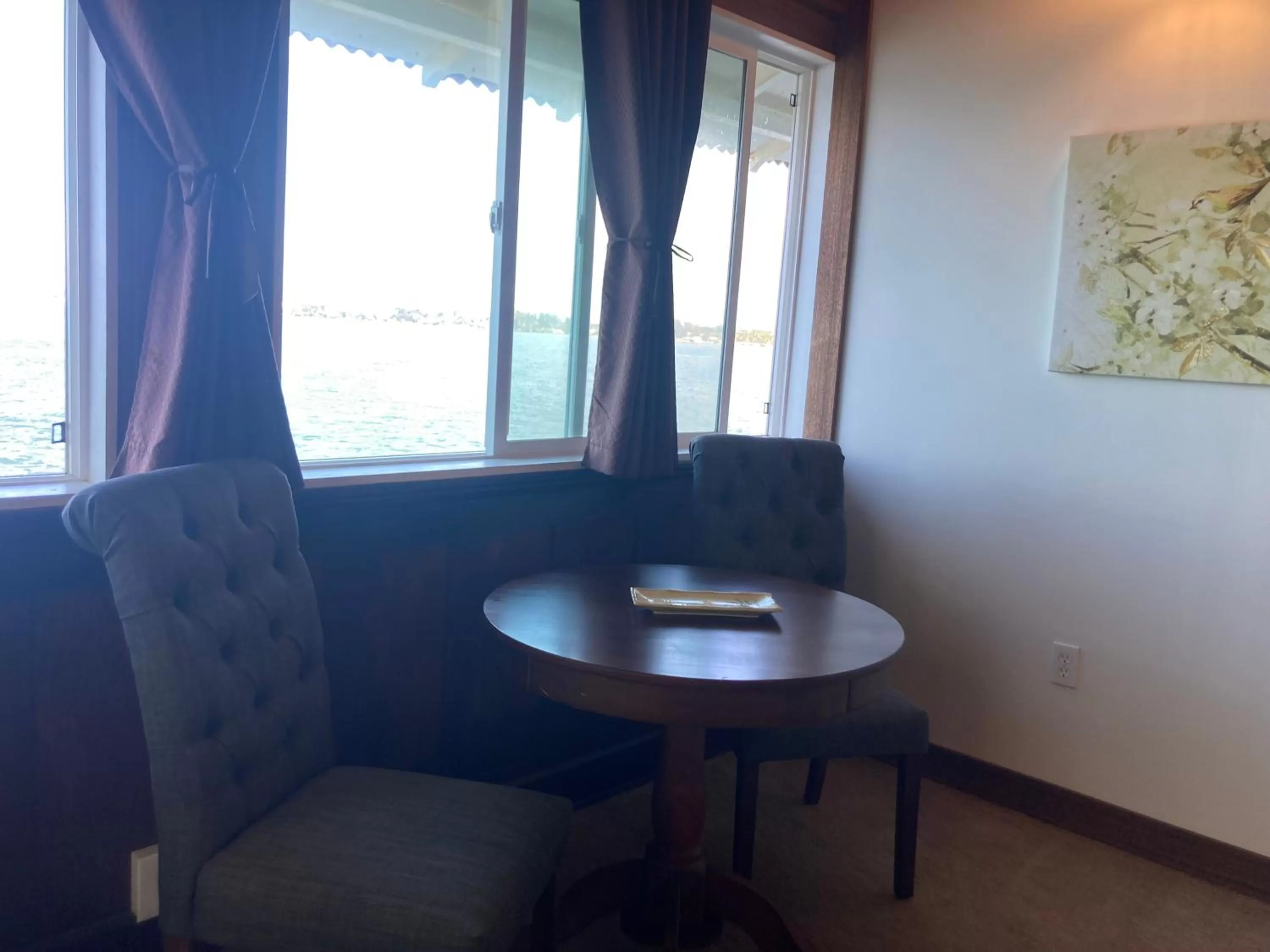 View (from property/room), Seating Area in Hilo Bay Oceanfront Bed and Breakfast