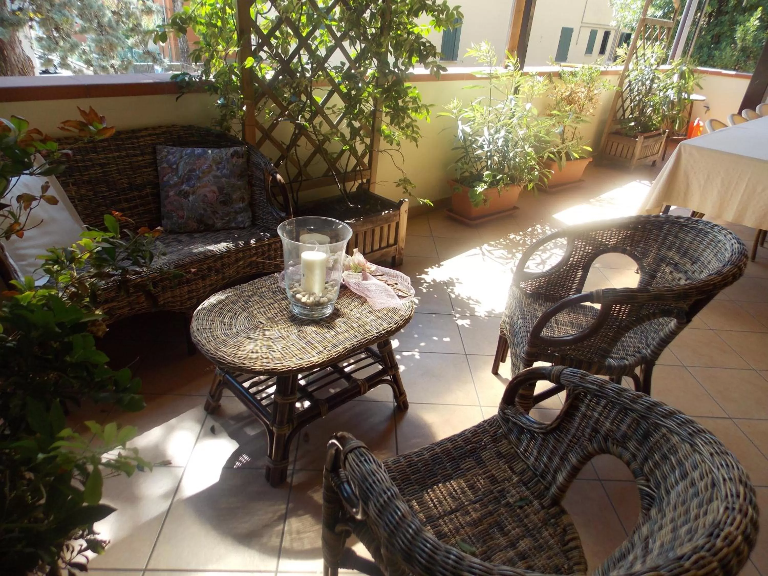 Patio in Hotel Ristorante La Bettola
