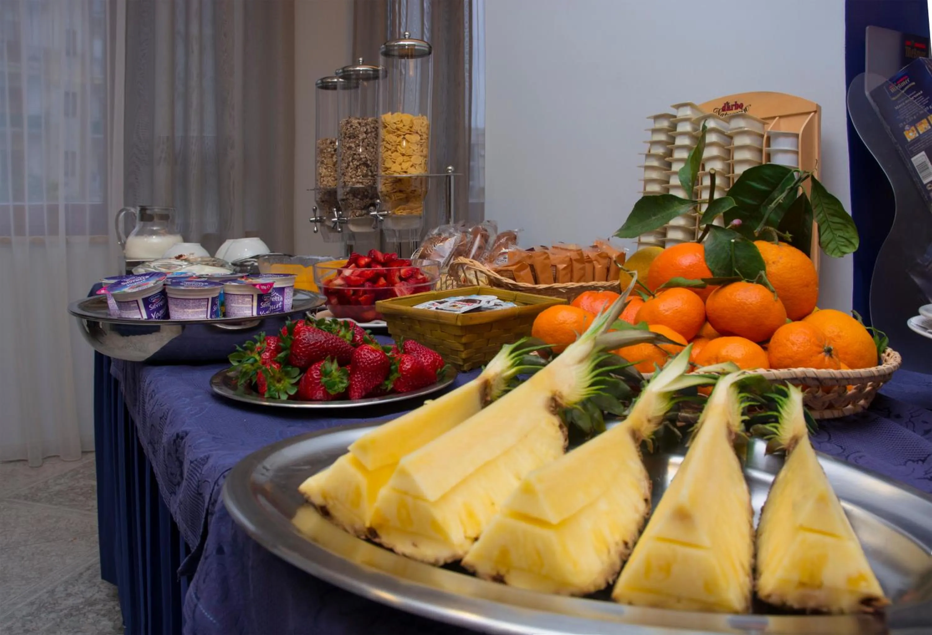 Buffet breakfast in Hotel Leone