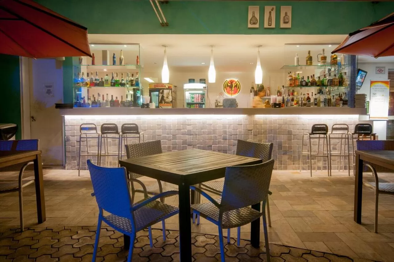 Lounge or bar in Hotel Port Louis