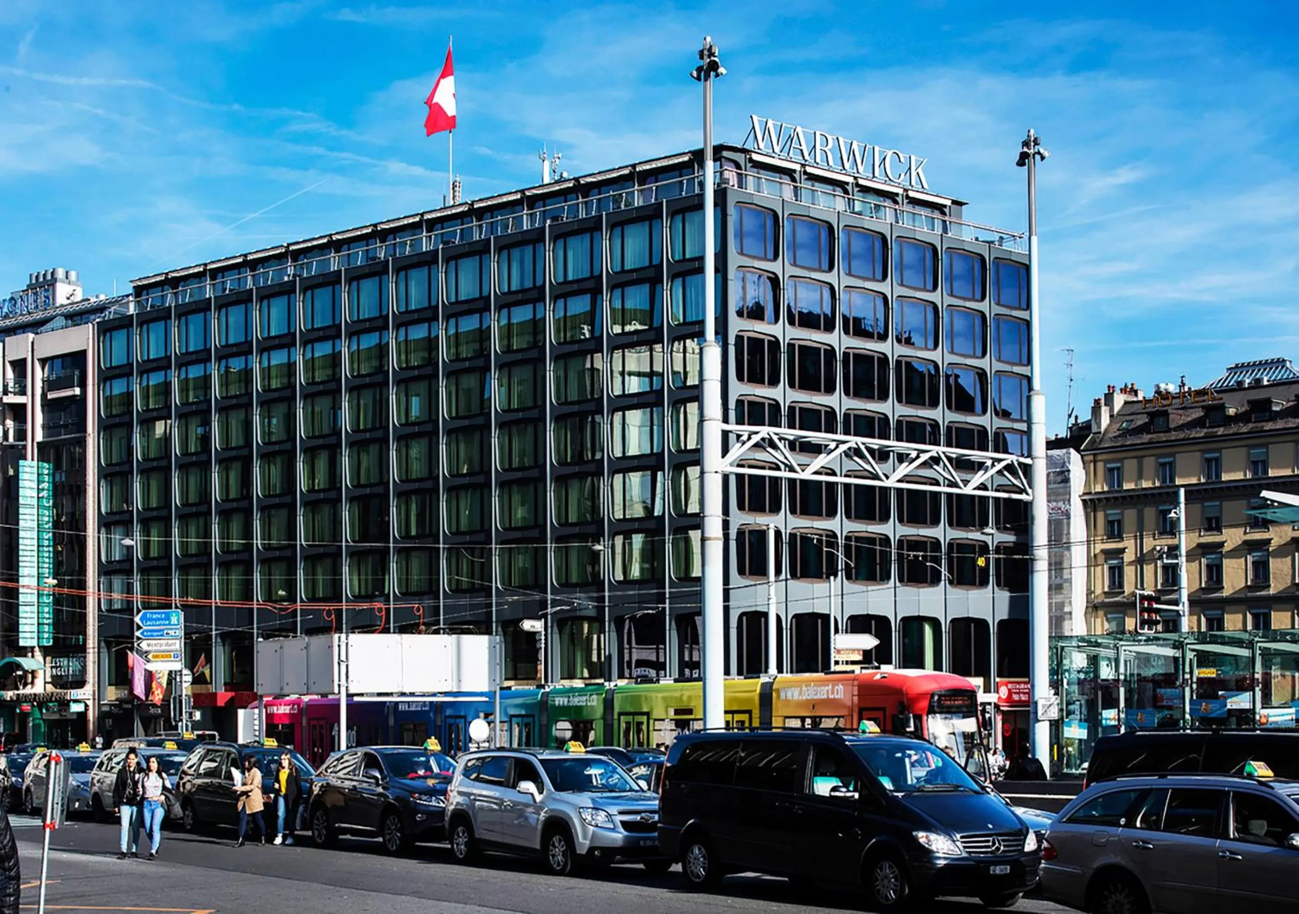 Facade/entrance in Warwick Geneva