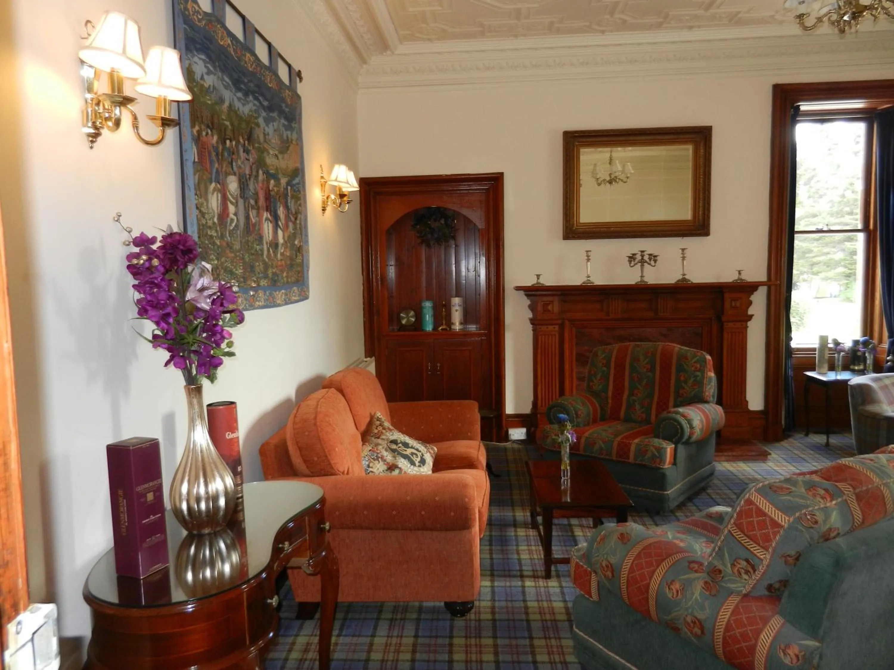 Lounge or bar in Mansfield Castle Hotel