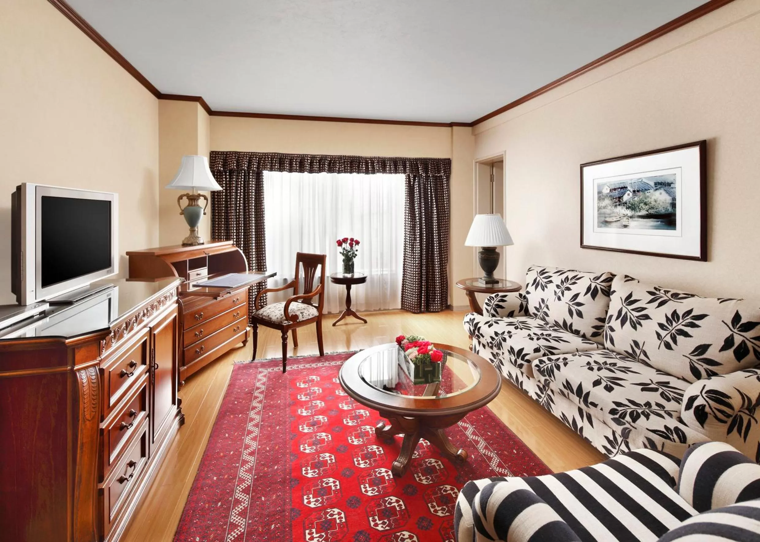 Living room in Hongqiao Jin Jiang Hotel (Formerly Sheraton Shanghai Hongqiao Hotel)