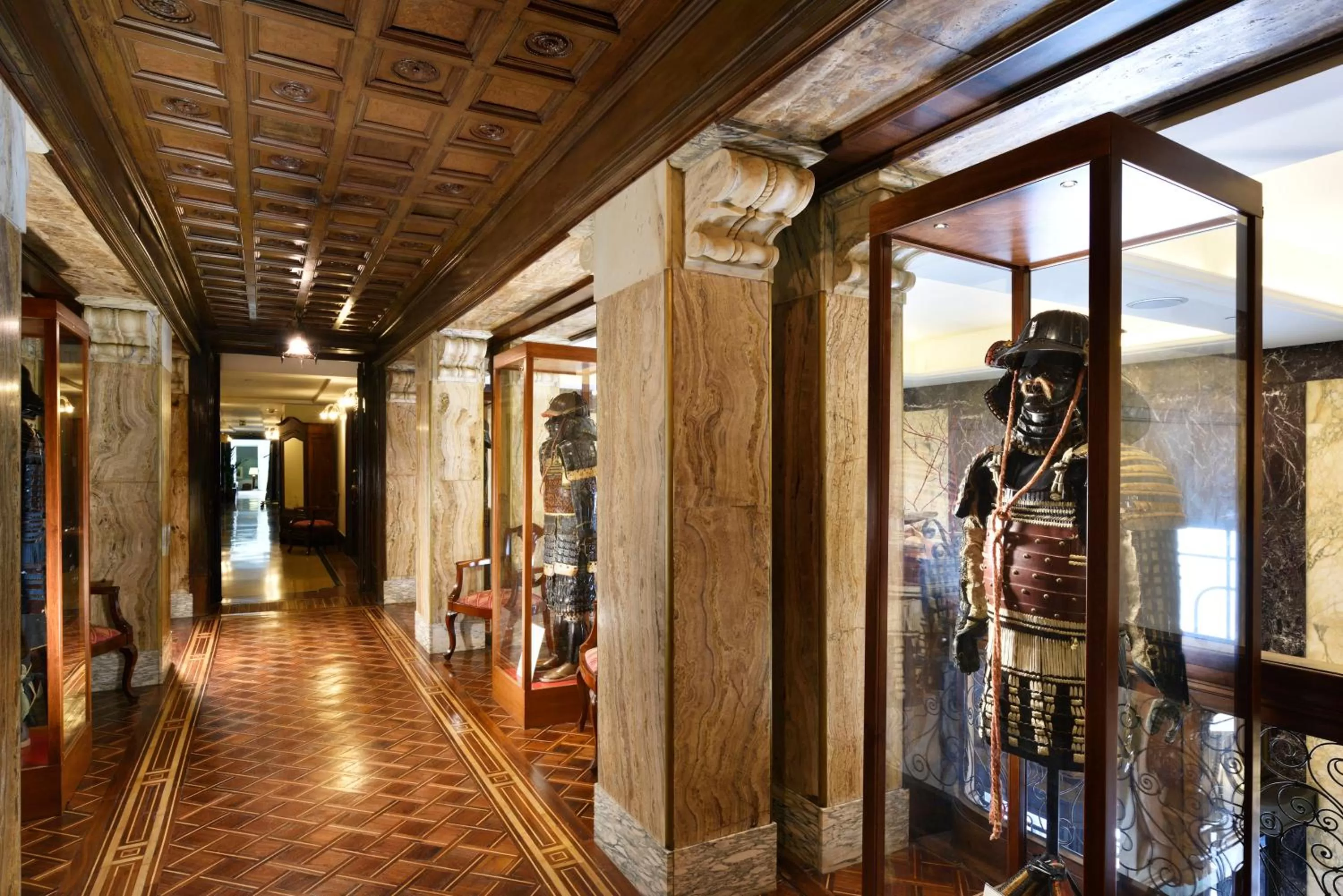 Communal lounge/ TV room in Hotel Continental Genova