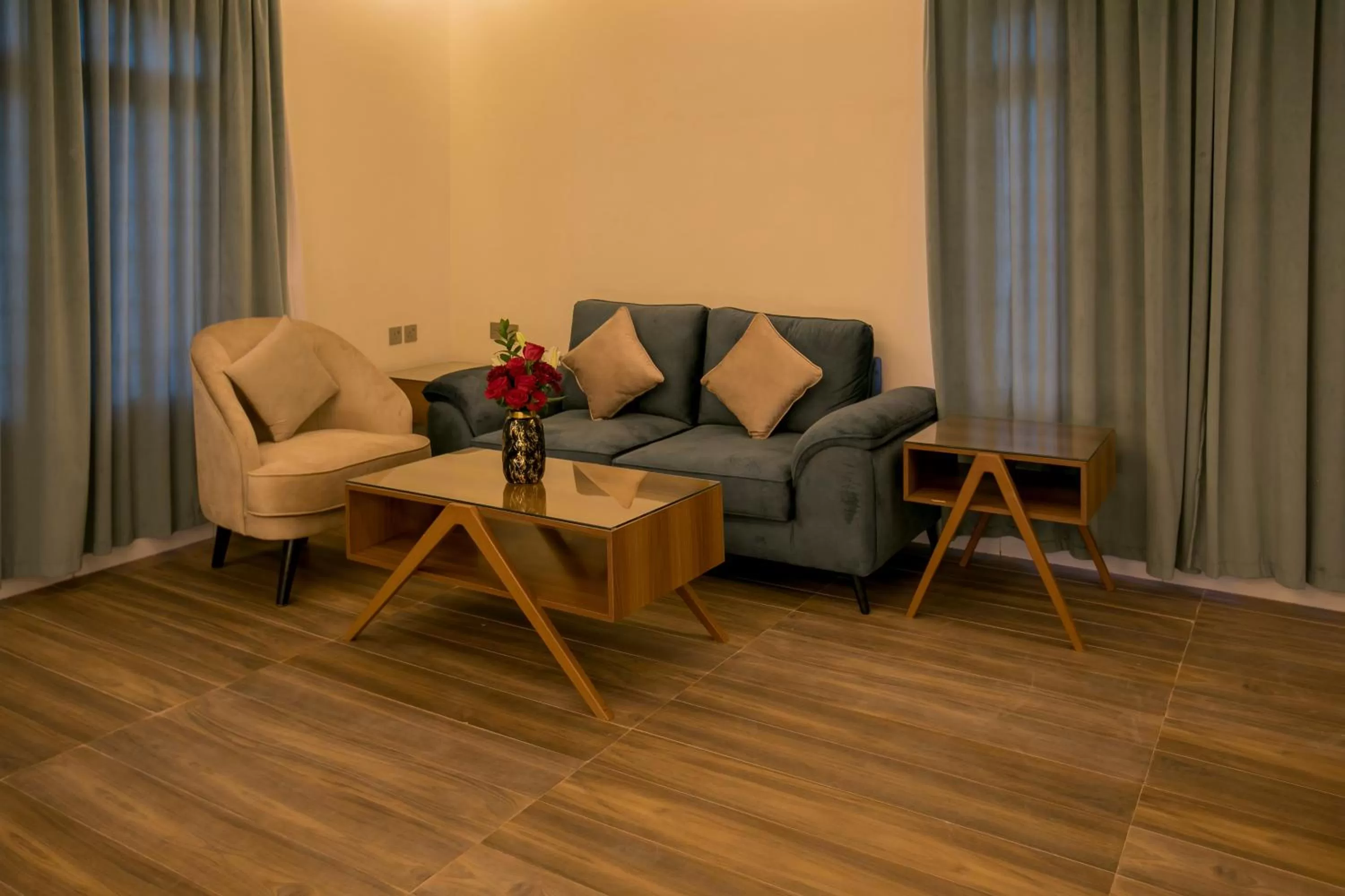 Luxury Night Al Munsiyah