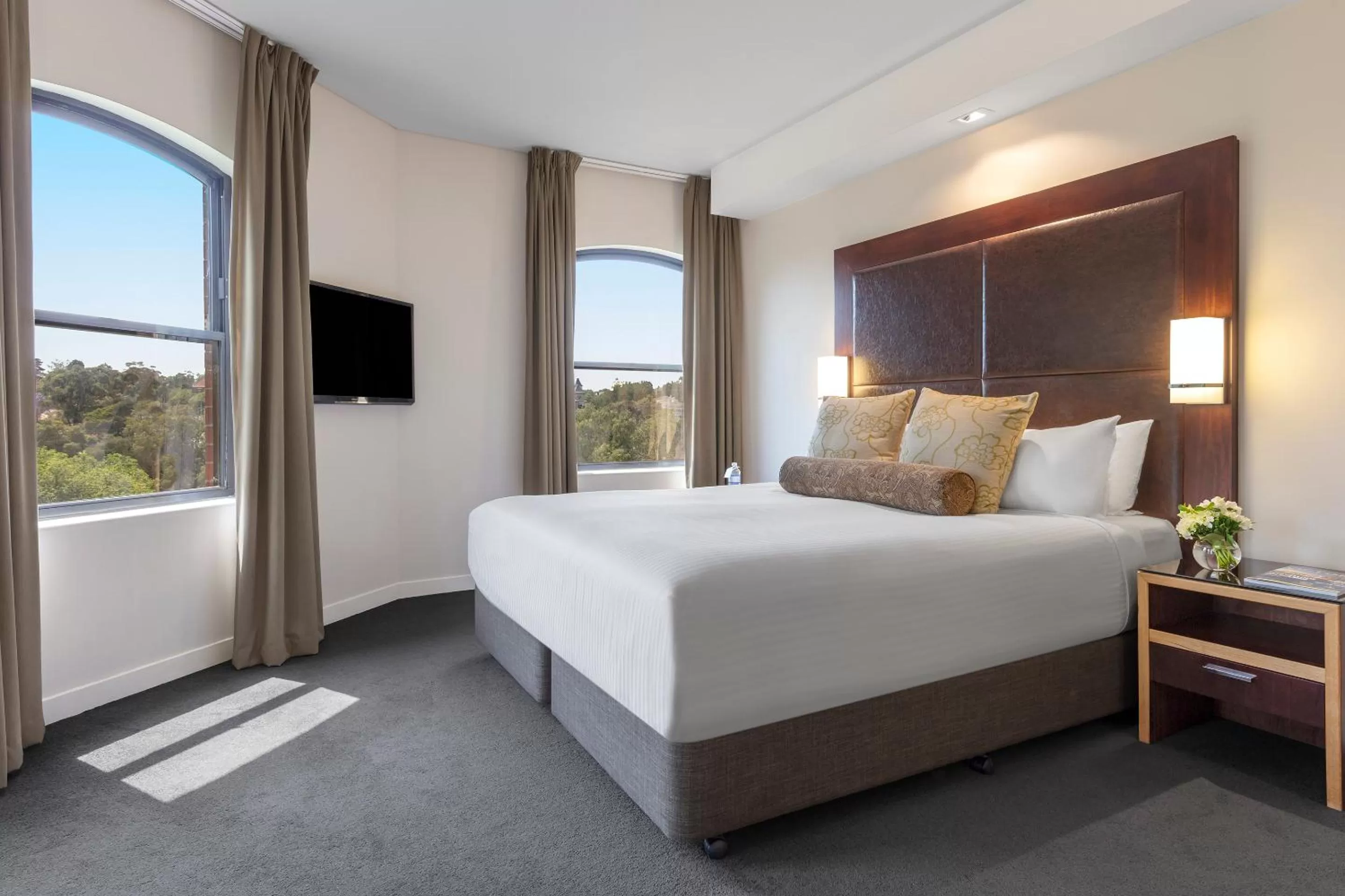 Bedroom, Bed in Amora Hotel Riverwalk Melbourne