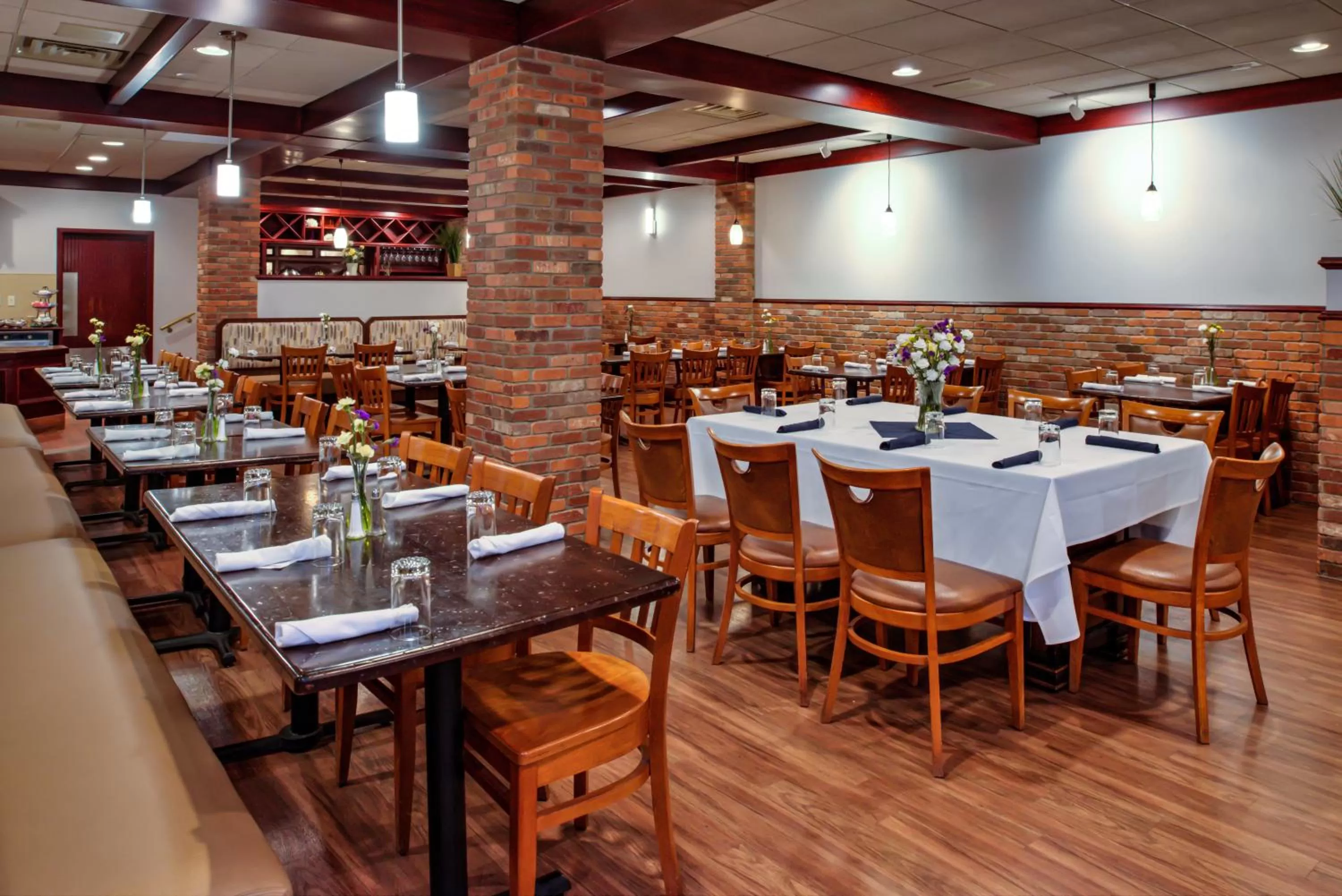 Restaurant/Places to Eat in Holiday Inn Concord Downtown, an IHG Hotel