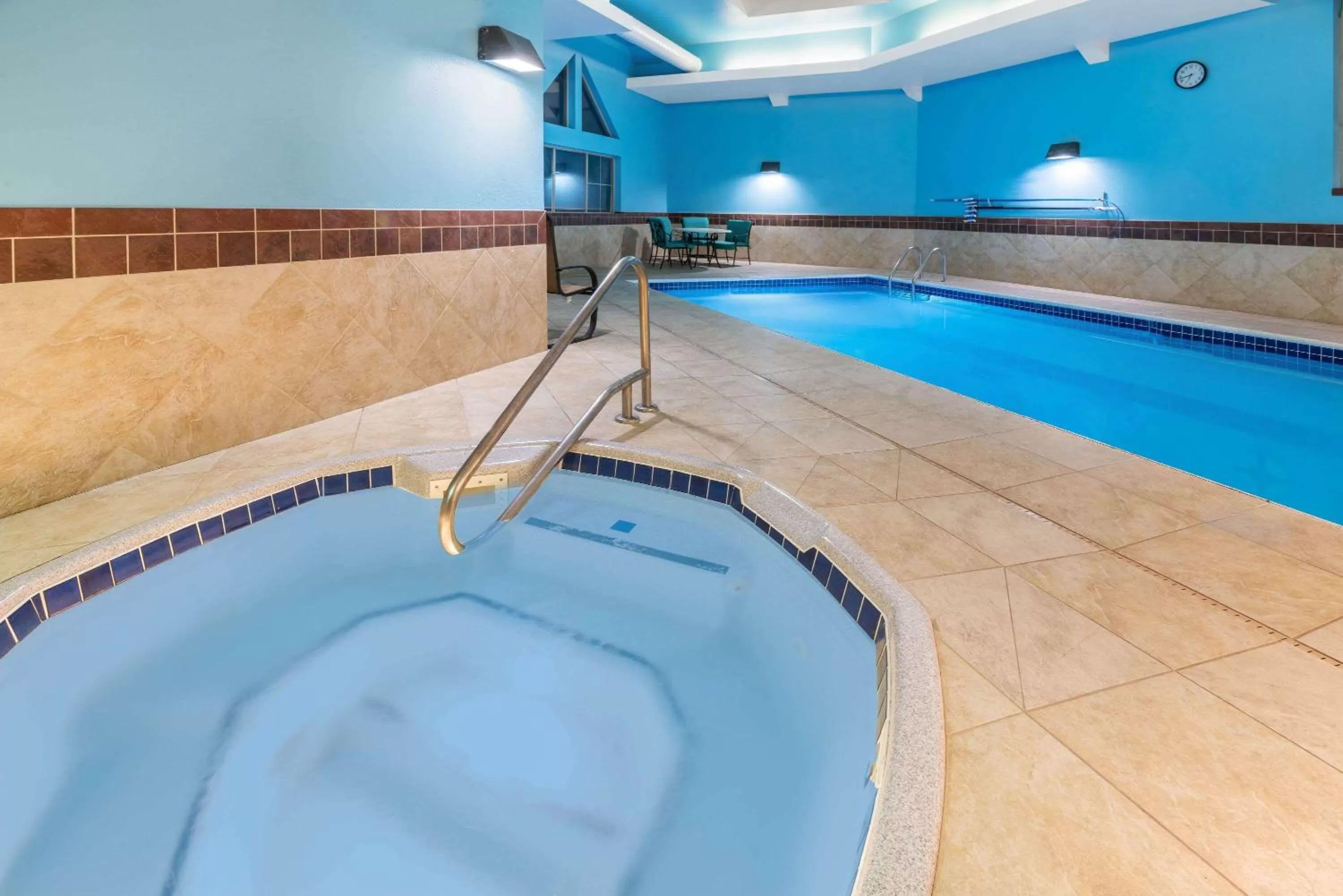 Hot Tub in La Quinta by Wyndham Bozeman