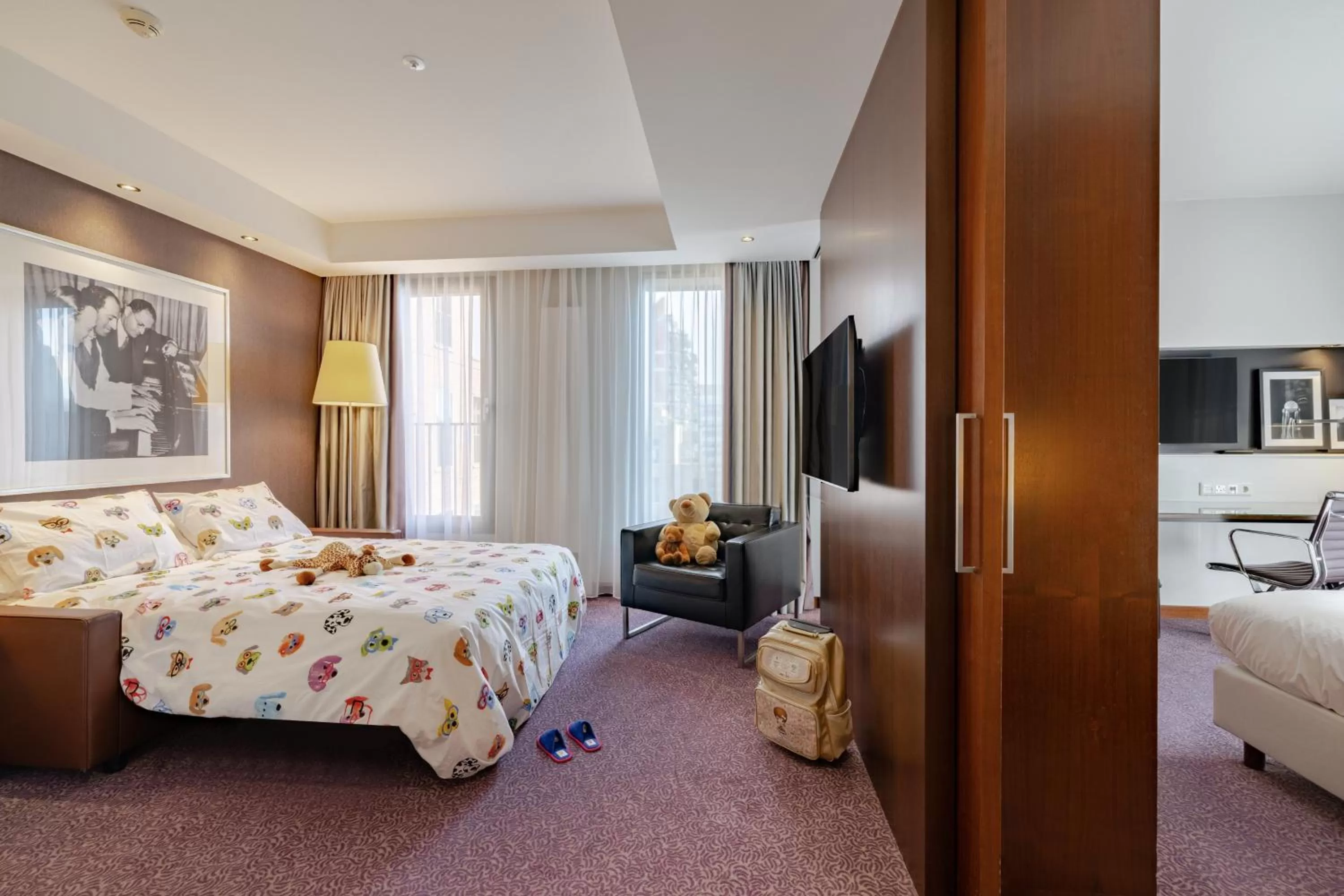 Photo of the whole room, Bed in Crowne Plaza Amsterdam - South by IHG