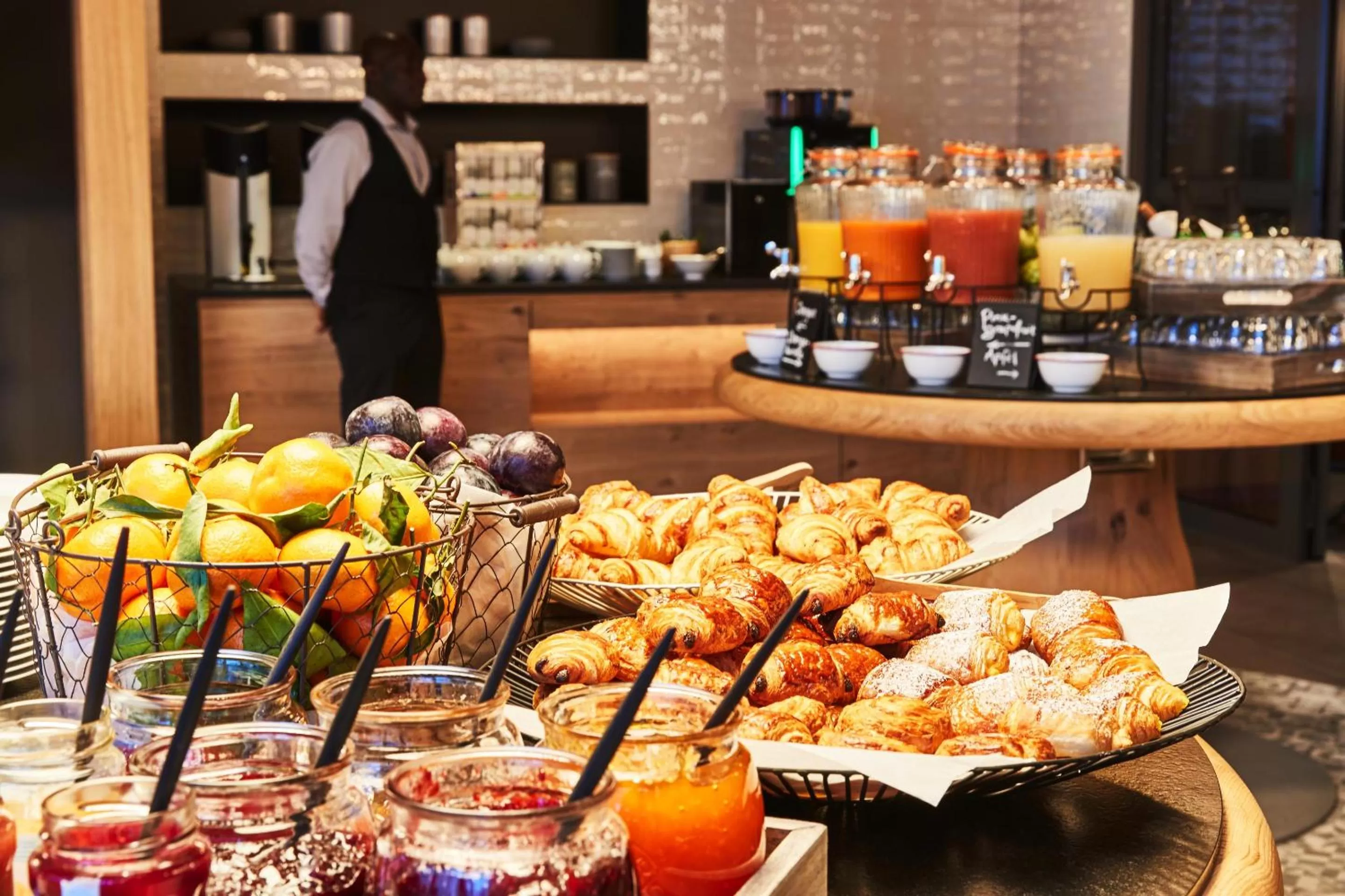 Restaurant/places to eat in Steigenberger Hotel München