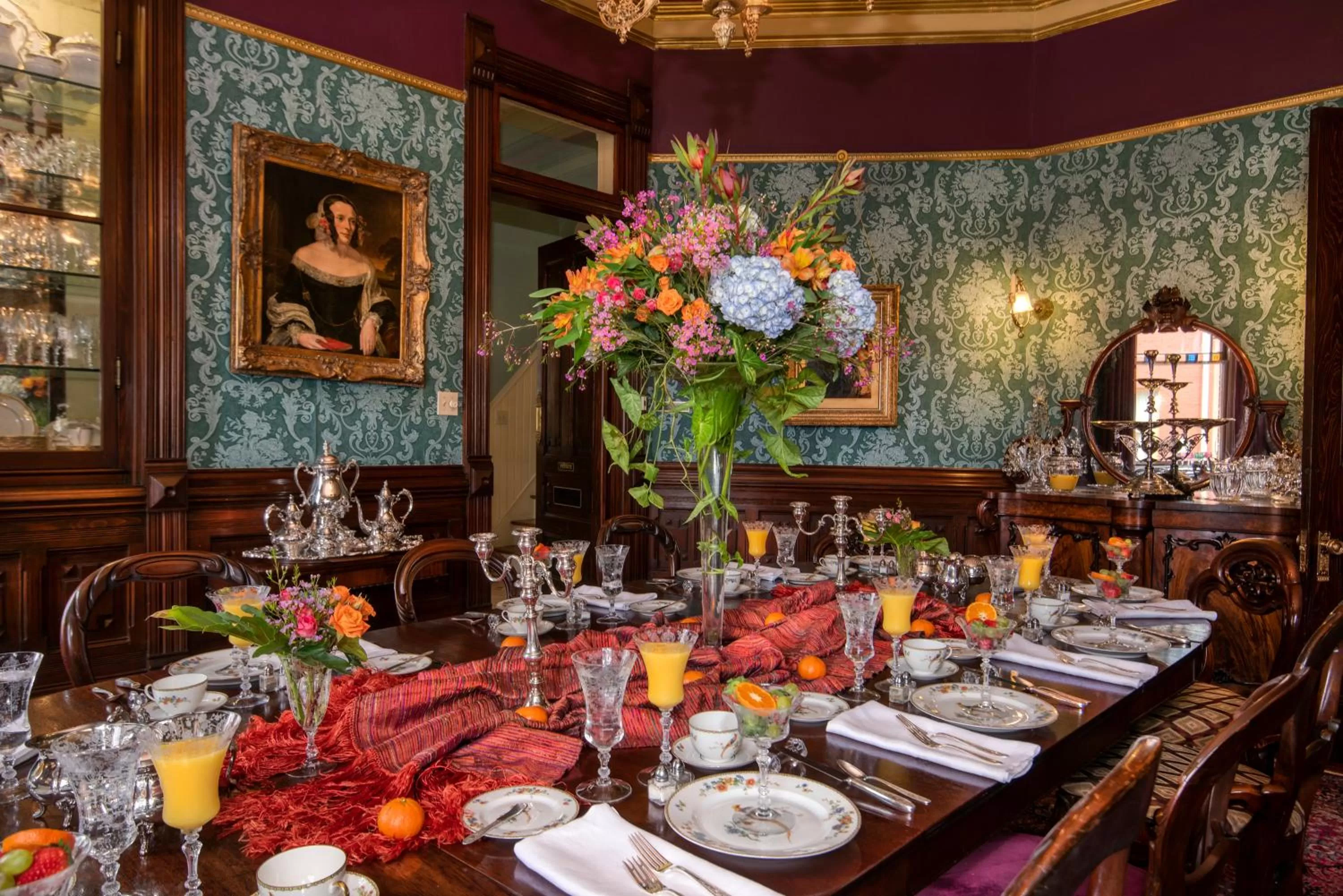 Breakfast in The Empress of Little Rock