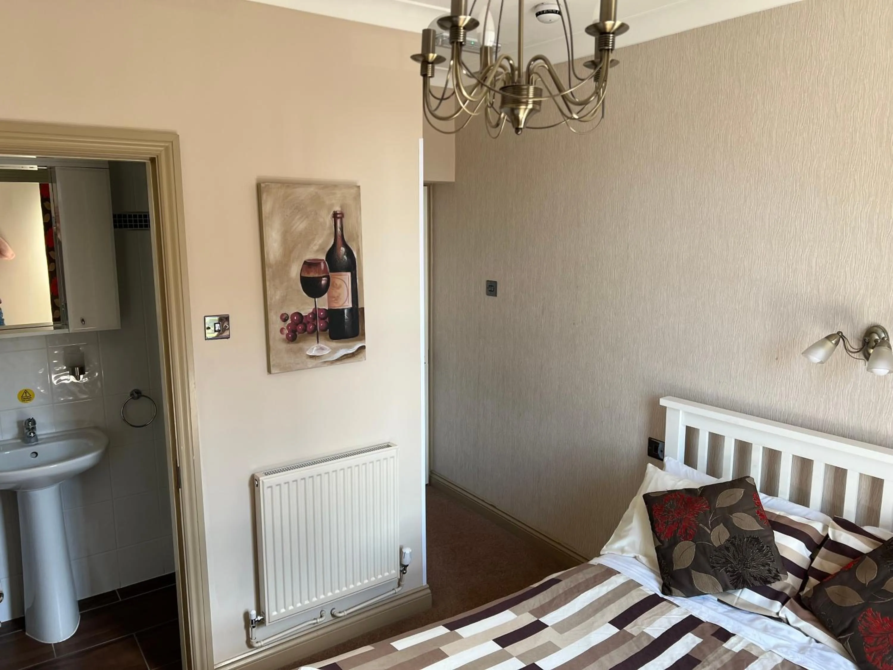 Bed in Southport Metro Hotel