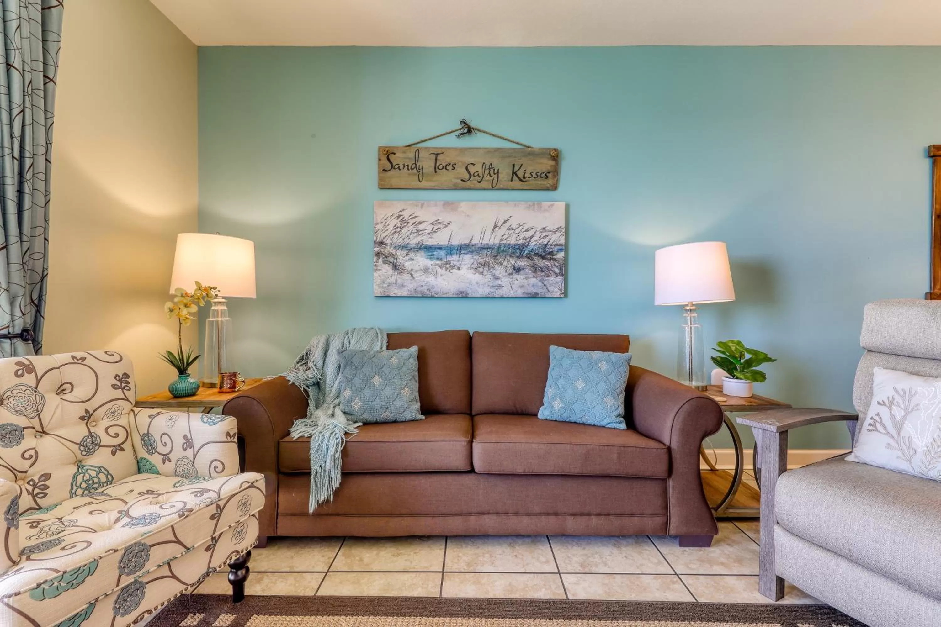 Seating Area in Grand Panama Beach Resort #T1-1402