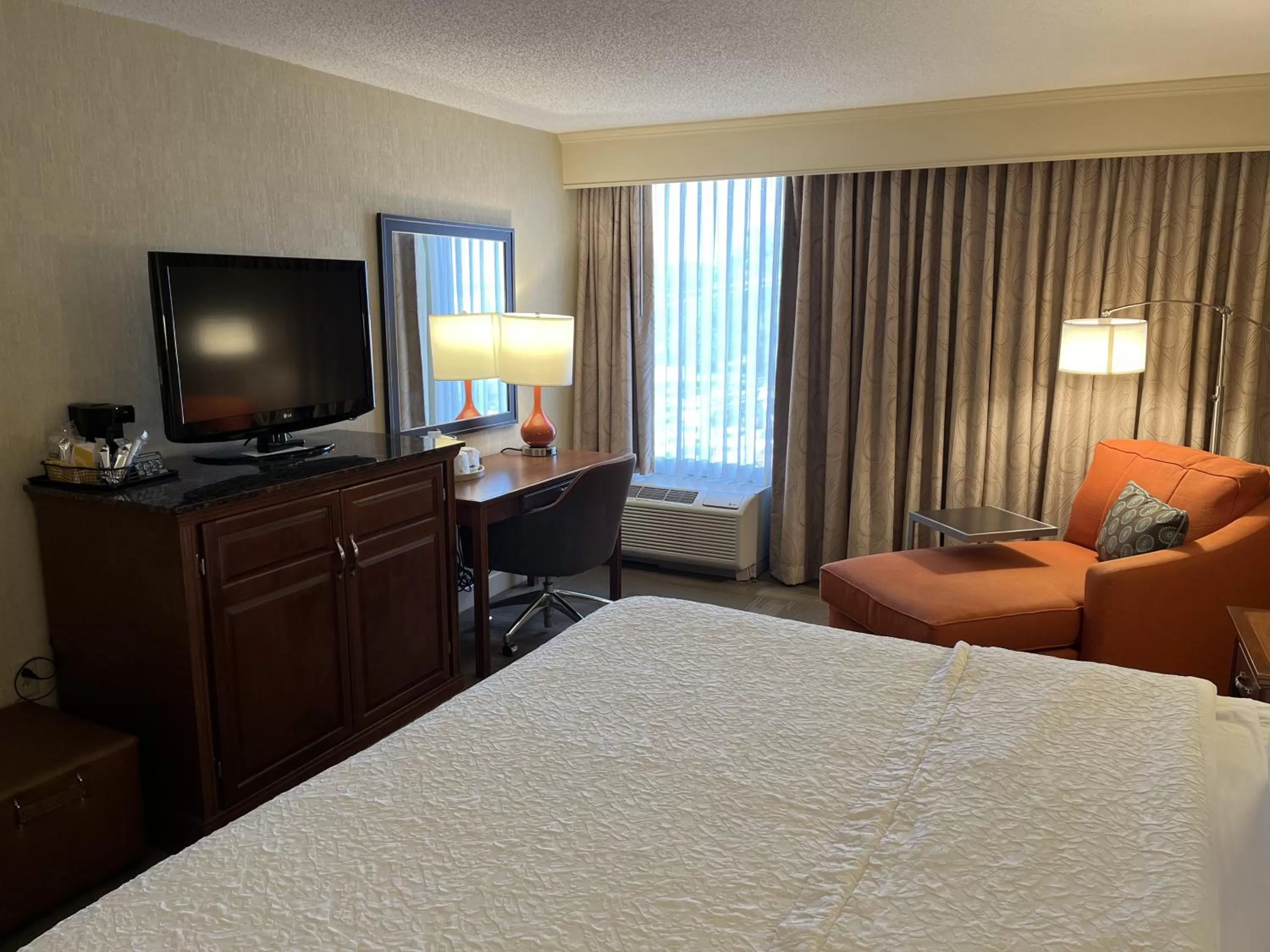 Bedroom, Bed in Wingate by Wyndham St Louis Airport