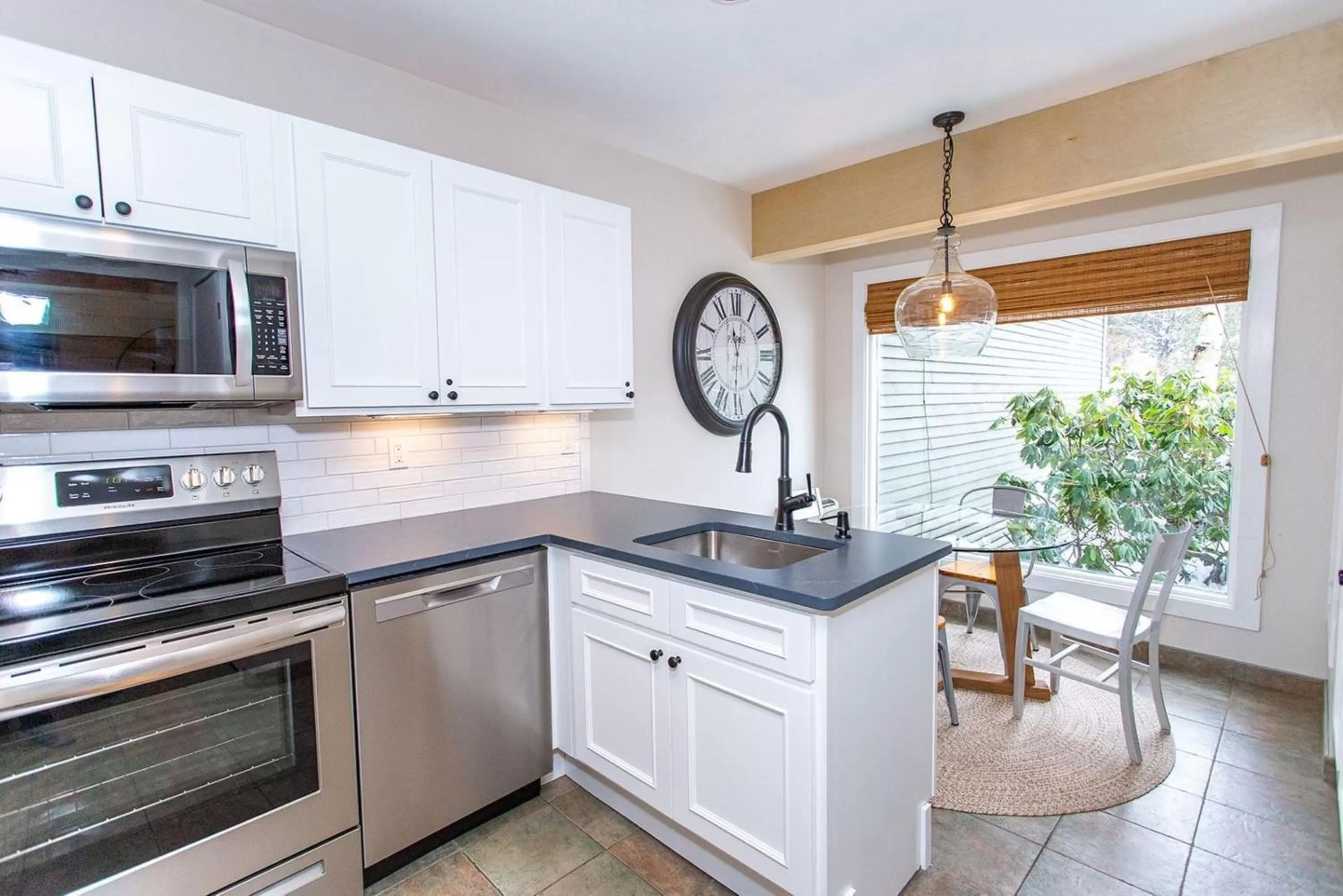 Kitchen or kitchenette in Topnotch Resort