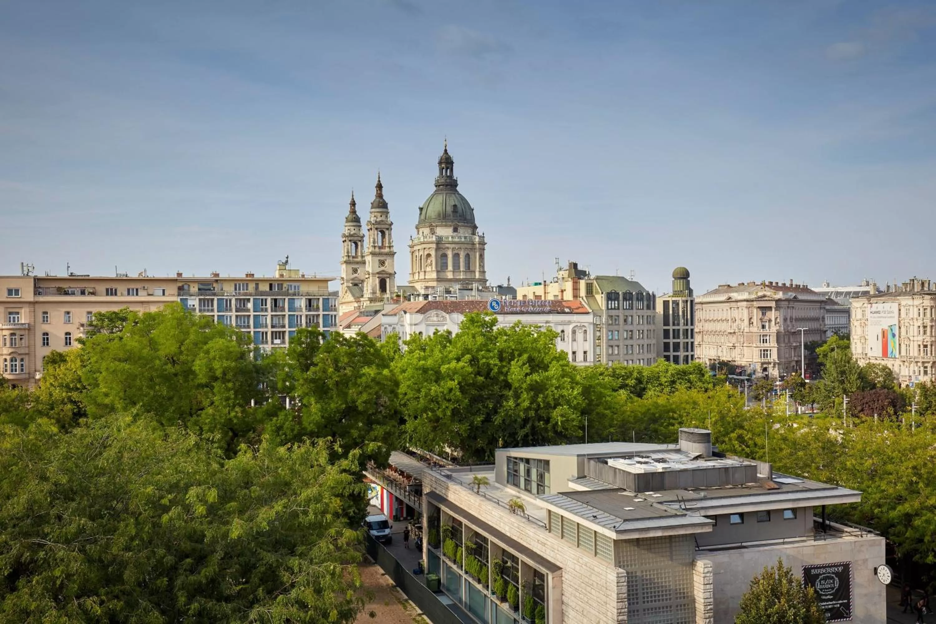 Photo of the whole room in Al Habtoor Palace Budapest, Preferred Hotels & Resorts
