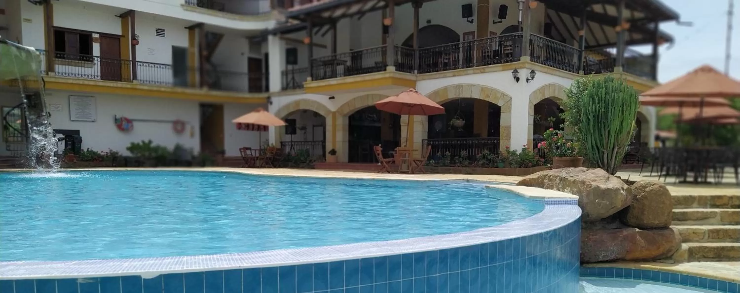 Property building, Swimming Pool in Hotel Las Rocas Resort Villanueva