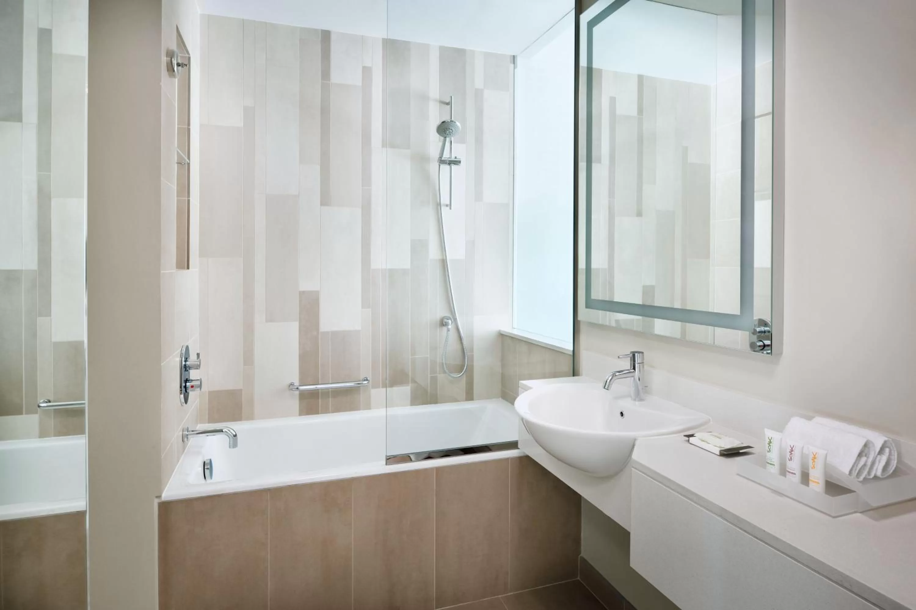 Bathroom in Holiday Inn & Suites - Dubai Festival City by IHG