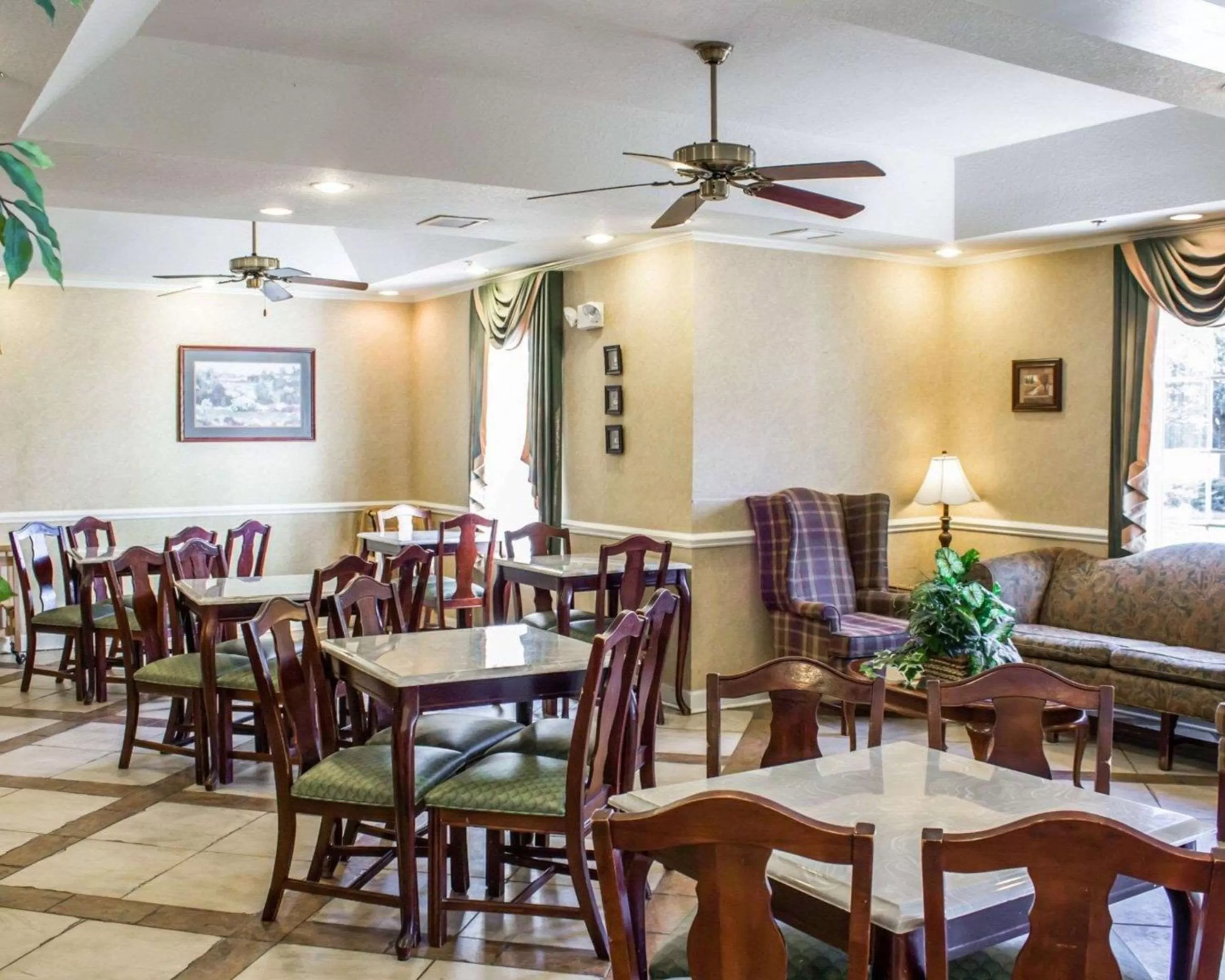 Restaurant/places to eat in Quality Inn Goldsboro