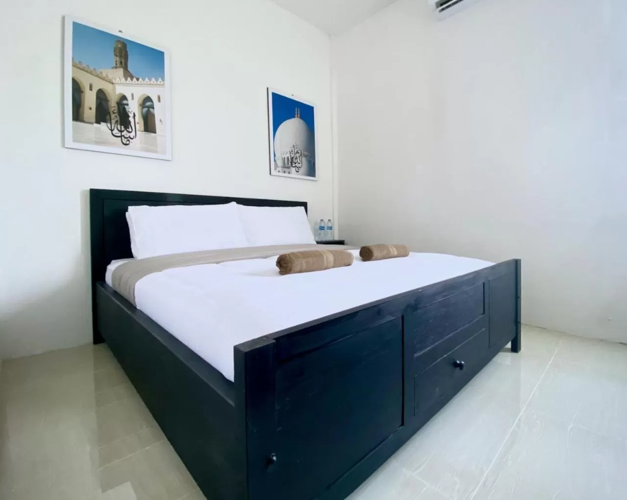 Bed in Ameera Patra Kuningan