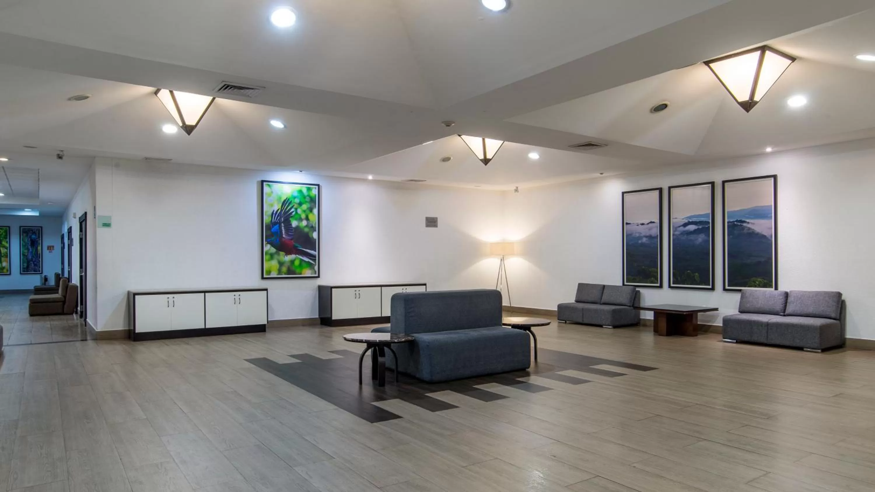 Lobby or reception in Holiday Inn Tuxtla Gutierrez by IHG