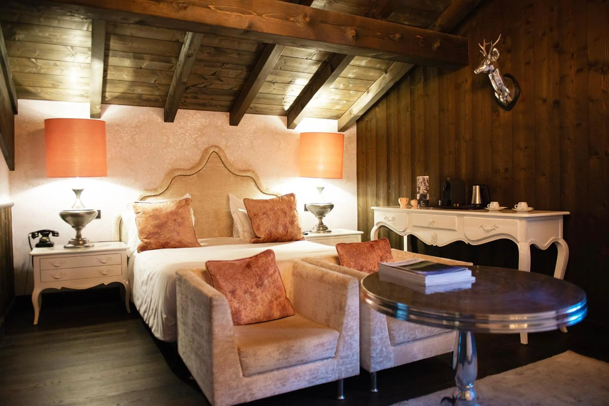 Superior Double or Twin Room with Mont-Blanc view in Hotel Le Castel