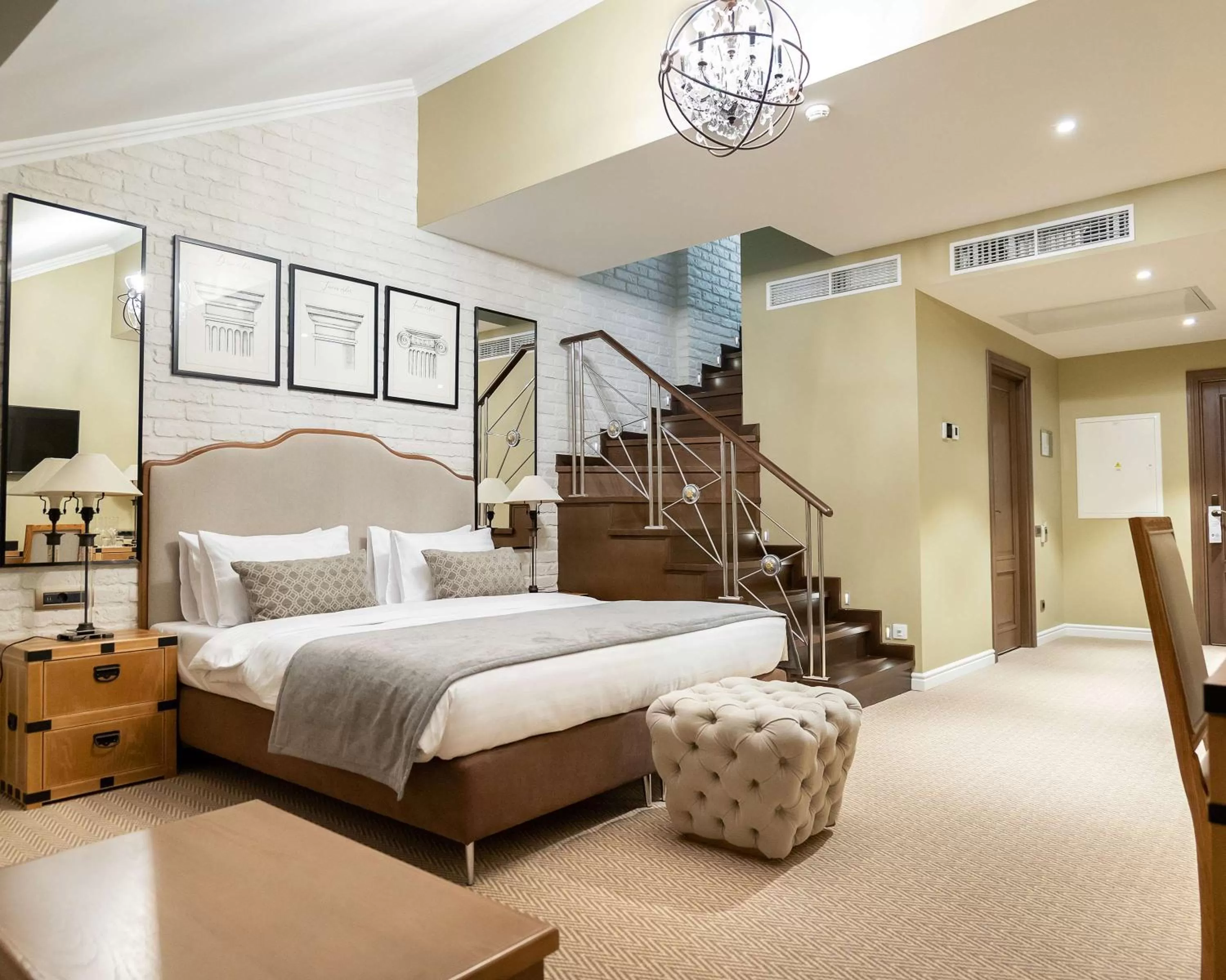 Photo of the whole room, Bed in Best Western Plus Market Square Lviv