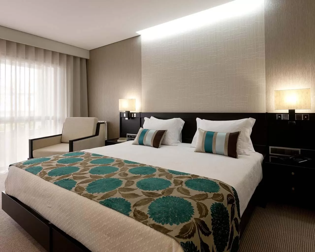 Bedroom, Bed in Cardal Hotel