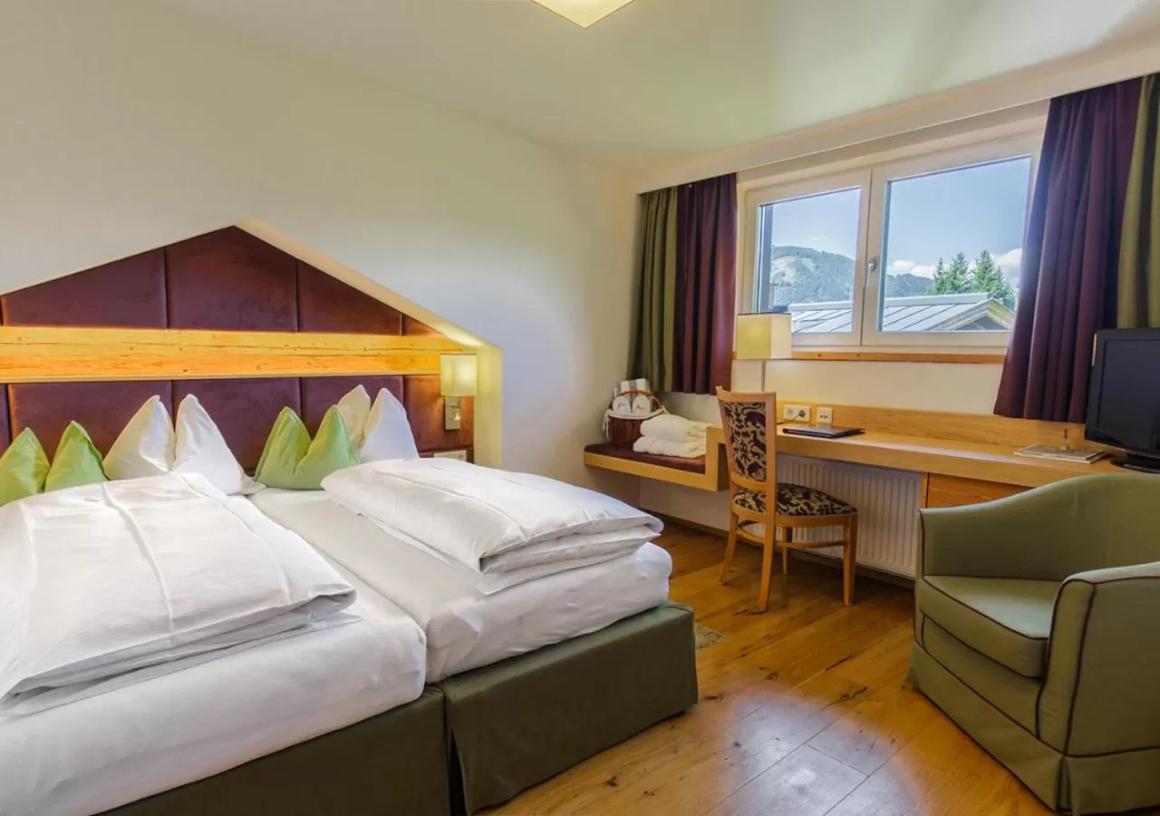 Photo of the whole room, Bed in Hotel Kaprunerhof