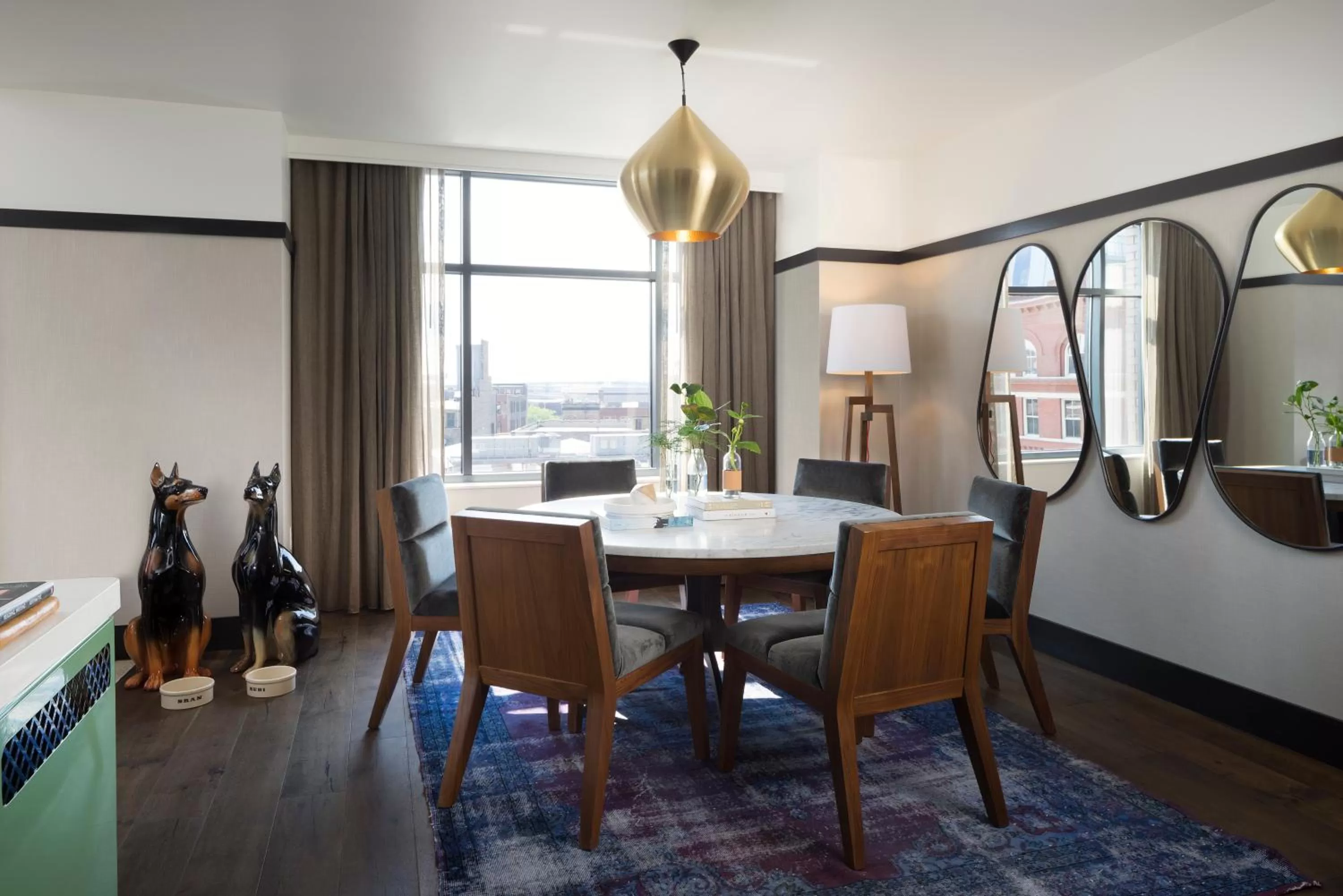 Bedroom in Kimpton Journeyman Hotel by IHG