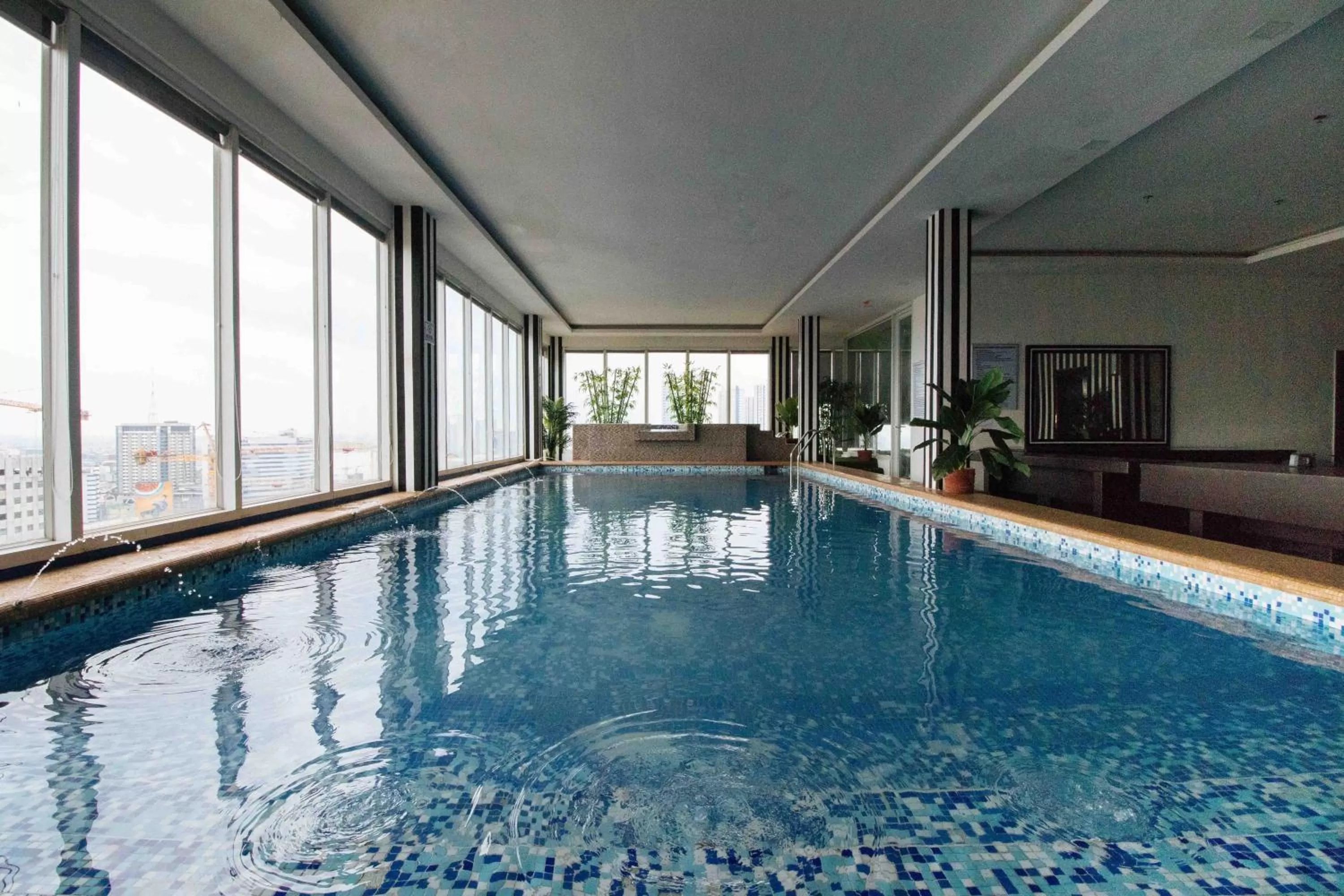 Swimming pool in Northpointe Residences