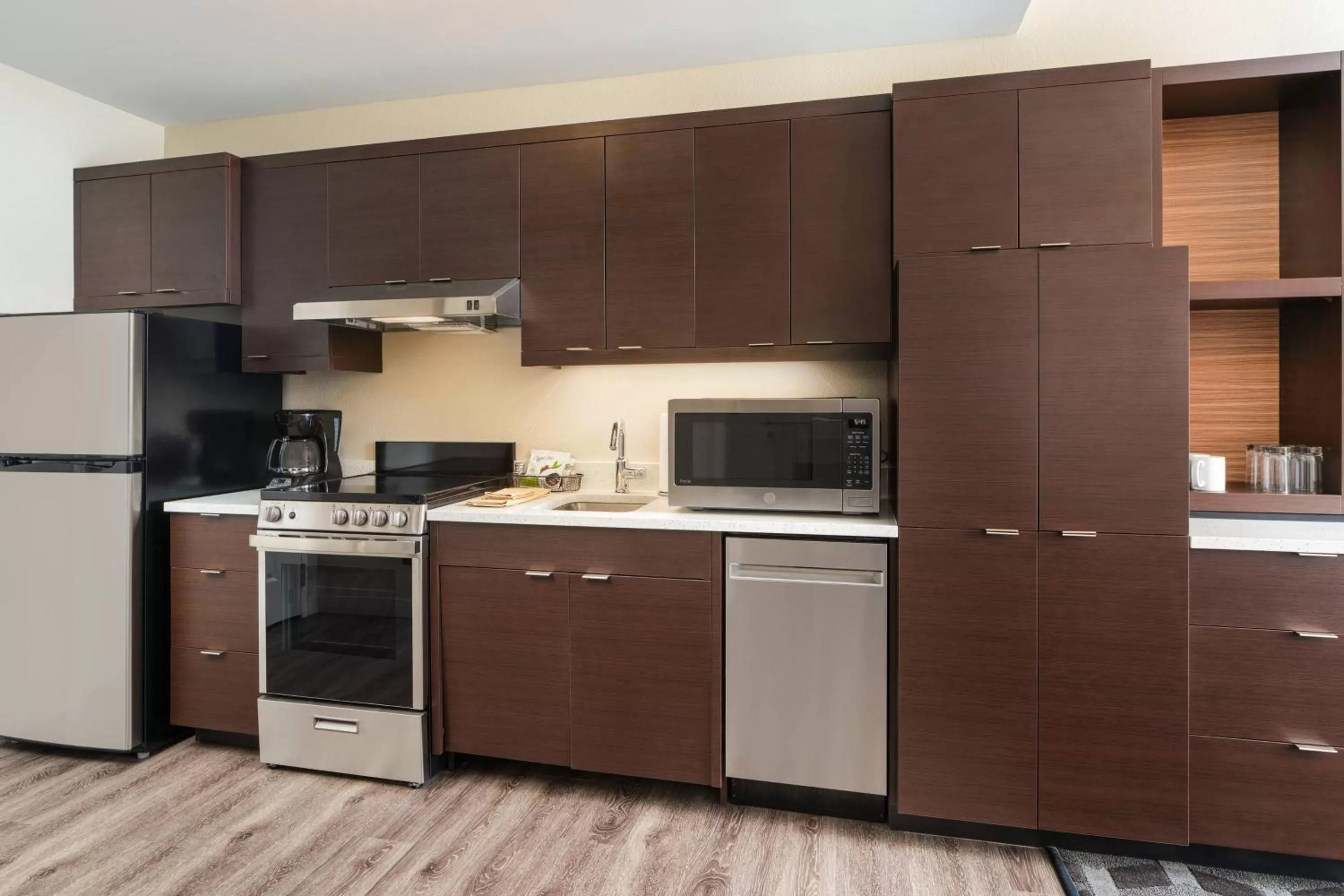Kitchen or kitchenette in TownePlace Suites by Marriott Leesburg